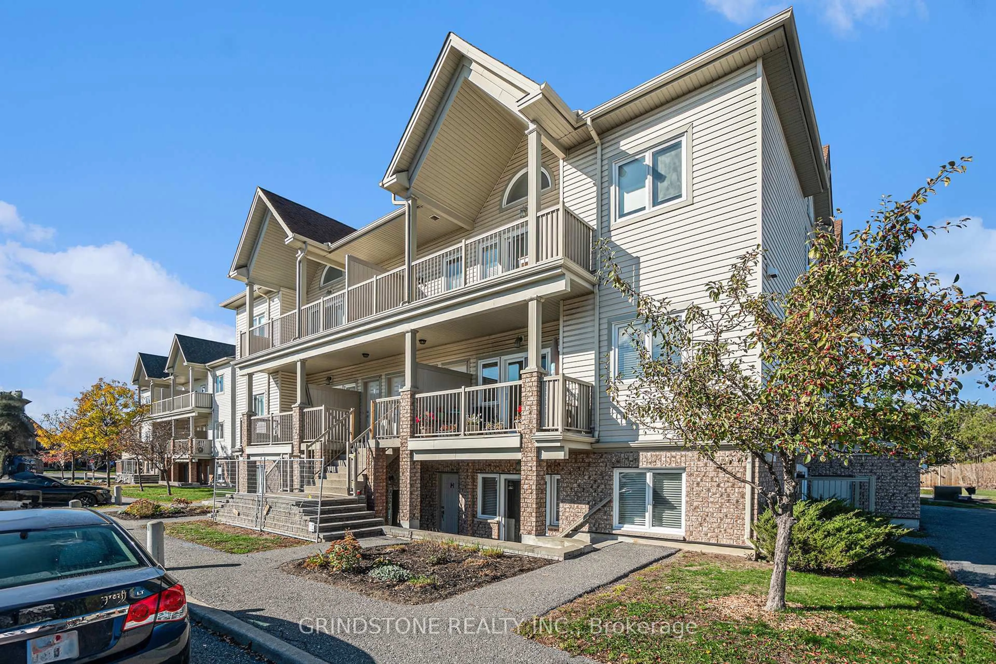 A pic from outside/outdoor area/front of a property/back of a property/a pic from drone, mountain view for 137 Harthill Way #L, Ottawa Ontario K2J 5V1