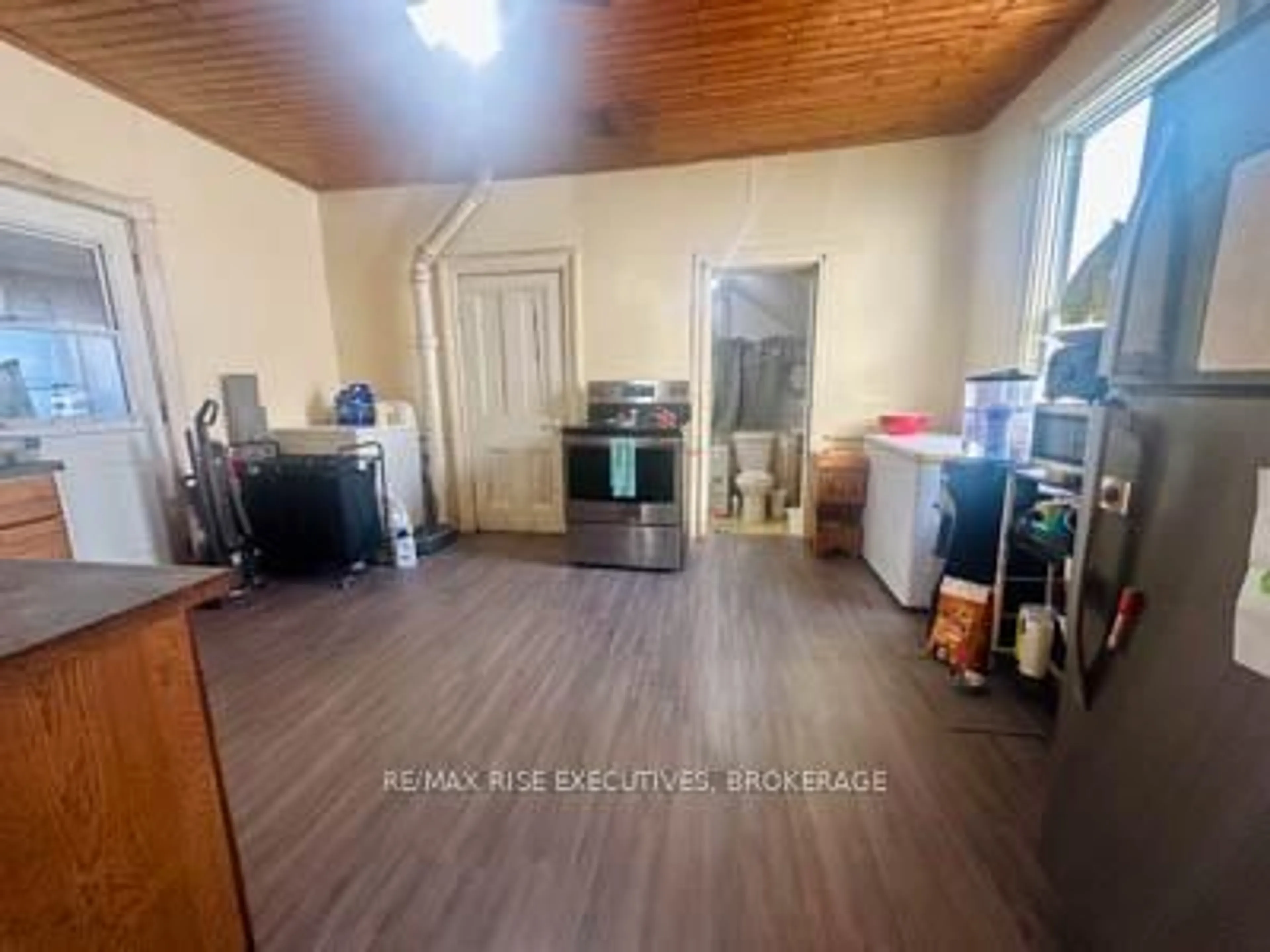 A pic of a room for 135 Green St, Deseronto Ontario K0K 1X0