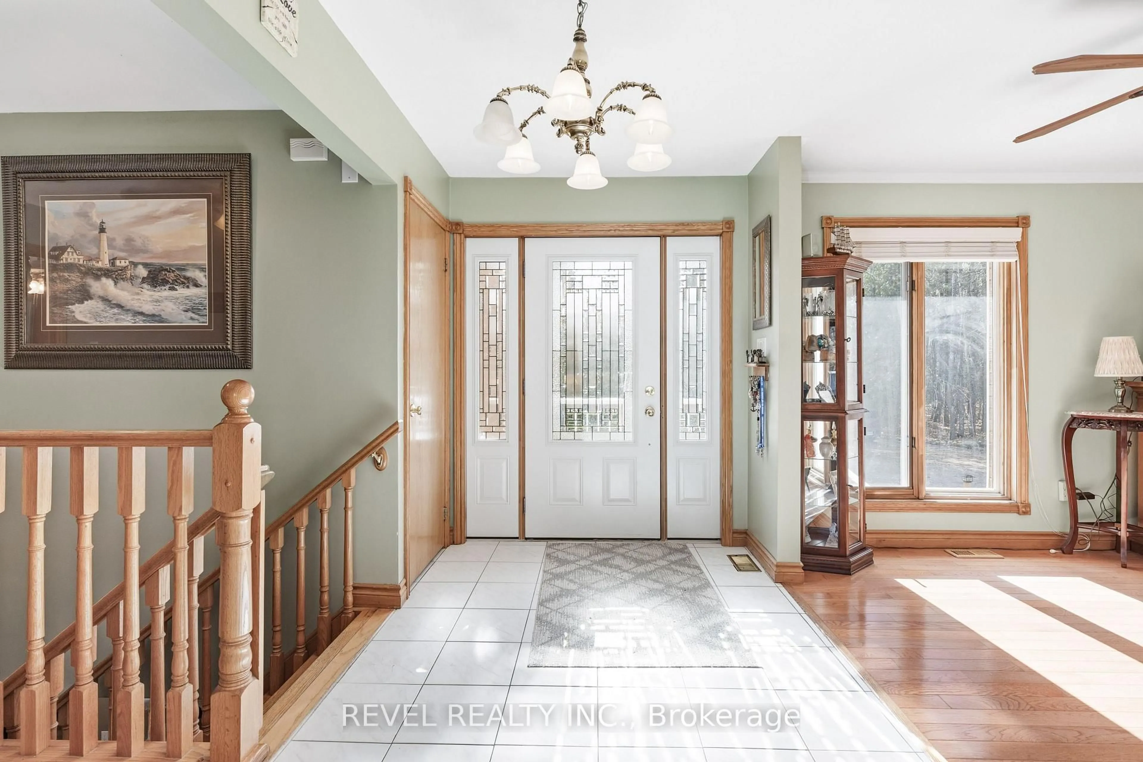 Indoor entryway for 2371 County Rd 48 Rd, Kawartha Lakes Ontario K0M 2B0