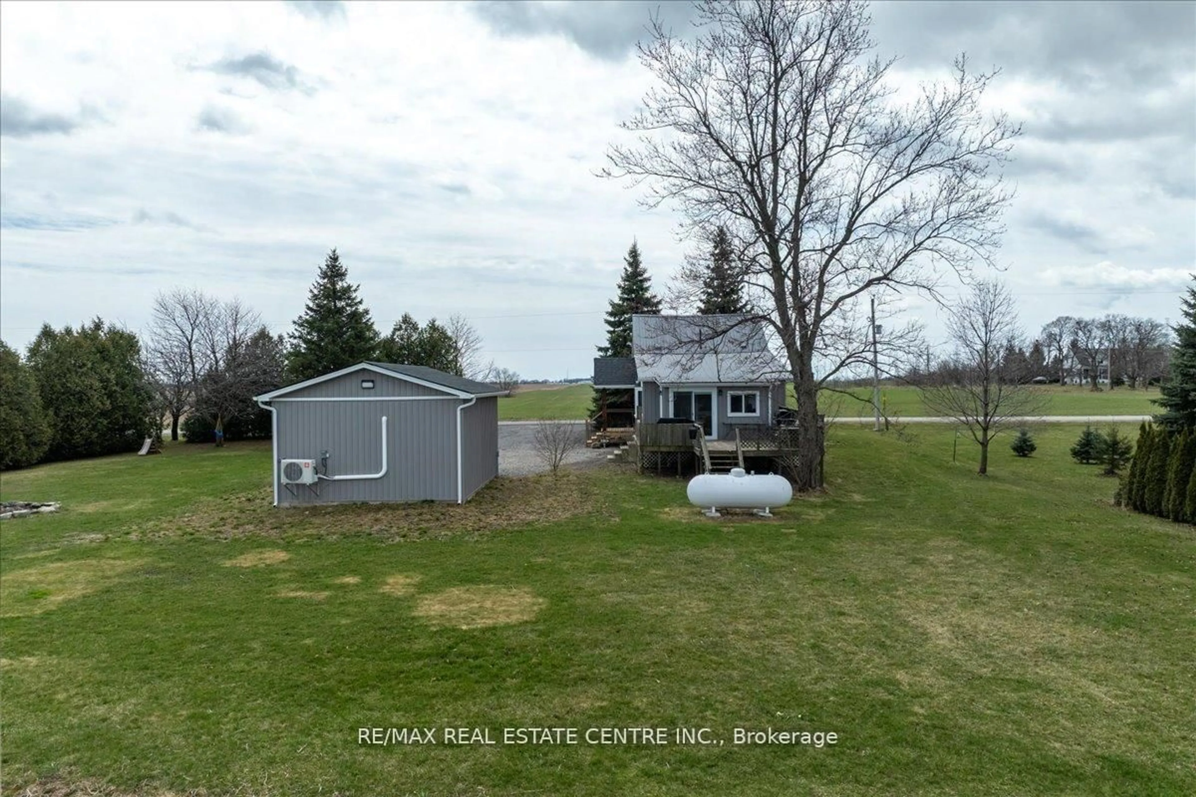 A pic from outside/outdoor area/front of a property/back of a property/a pic from drone, water/lake/river/ocean view for 359 First Line, Haldimand Ontario N0A 1H0