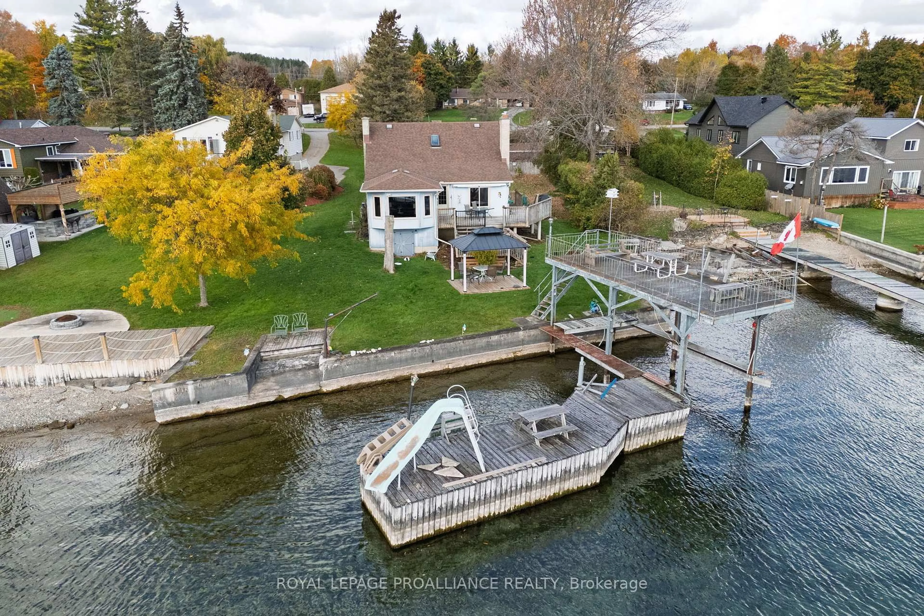 A pic from outside/outdoor area/front of a property/back of a property/a pic from drone, water/lake/river/ocean view for 1185 County Road 2 Rd, Augusta Ontario K6V 5T1