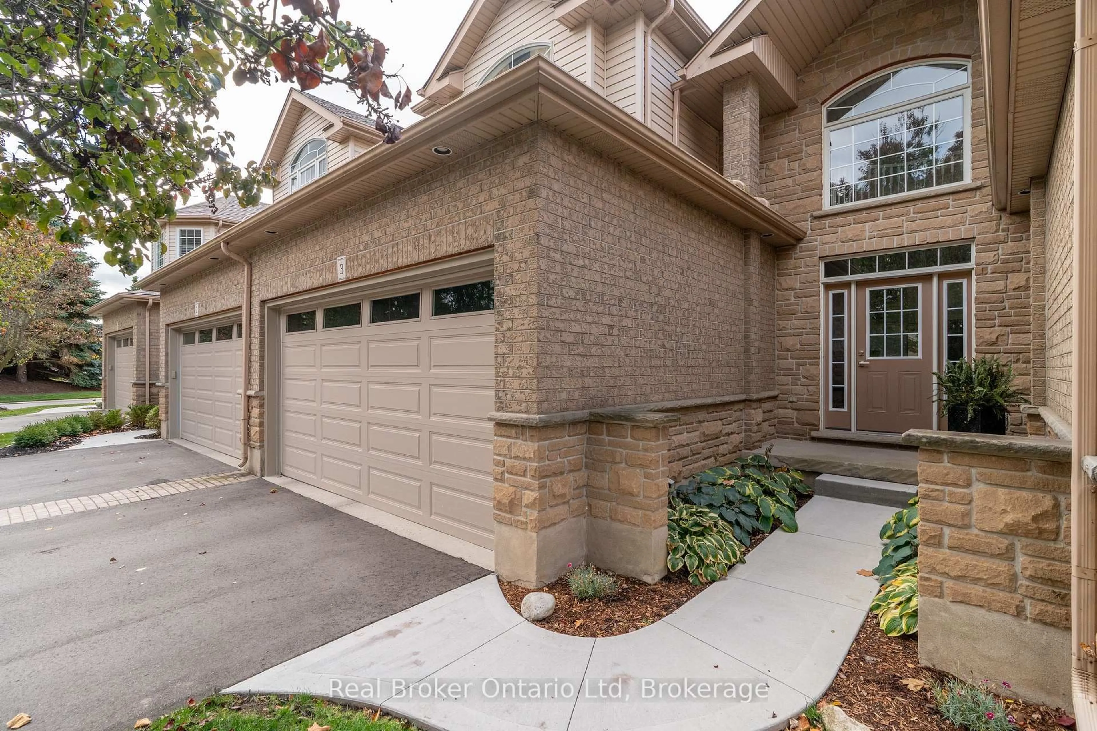 Home with brick exterior material, street for 254 Summerfield Dr #3, Guelph Ontario N1L 1R4