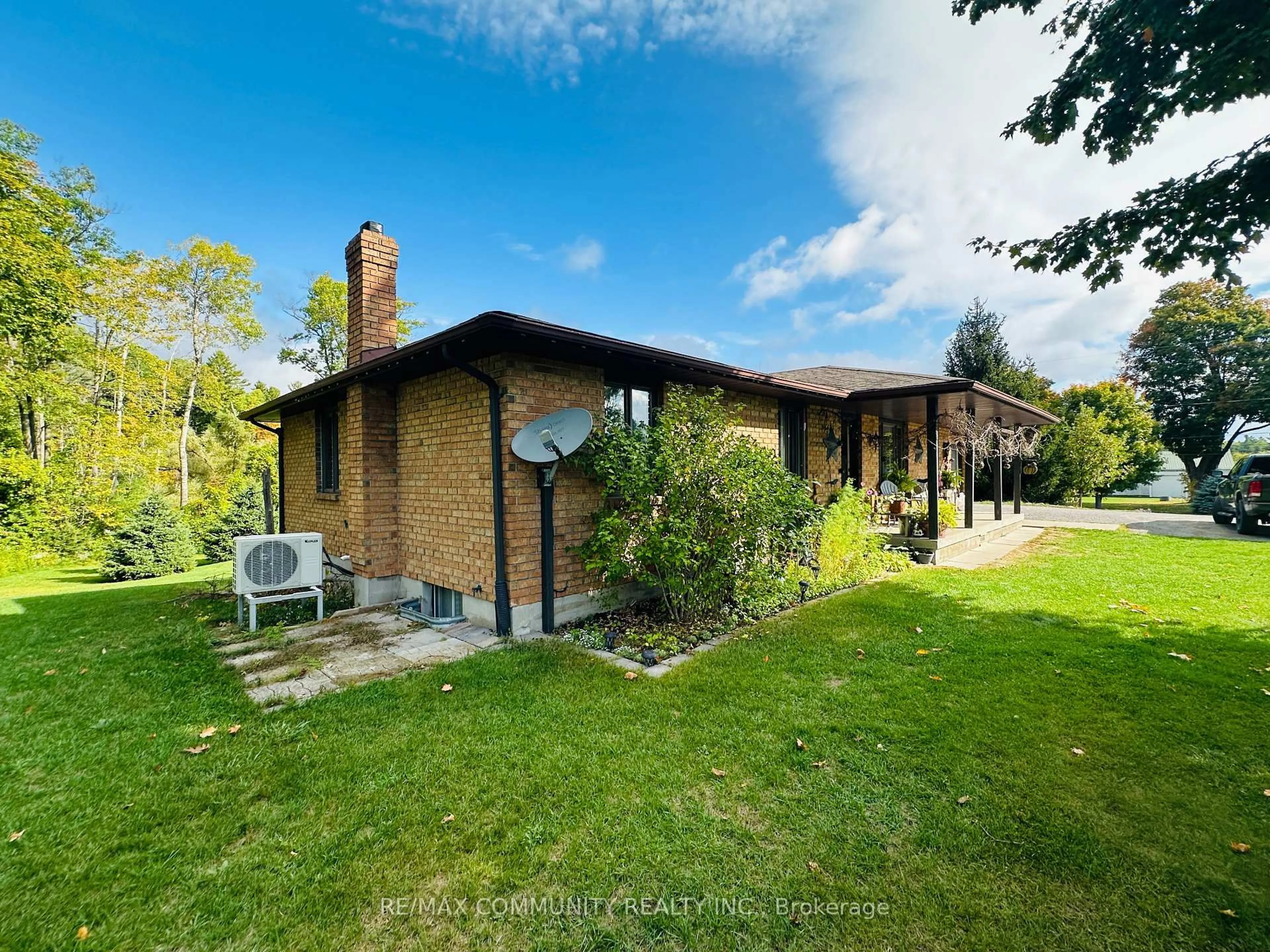 A pic from outside/outdoor area/front of a property/back of a property/a pic from drone, unknown for 214 Helyer Rd, Ingleside Ontario K8V 5P4