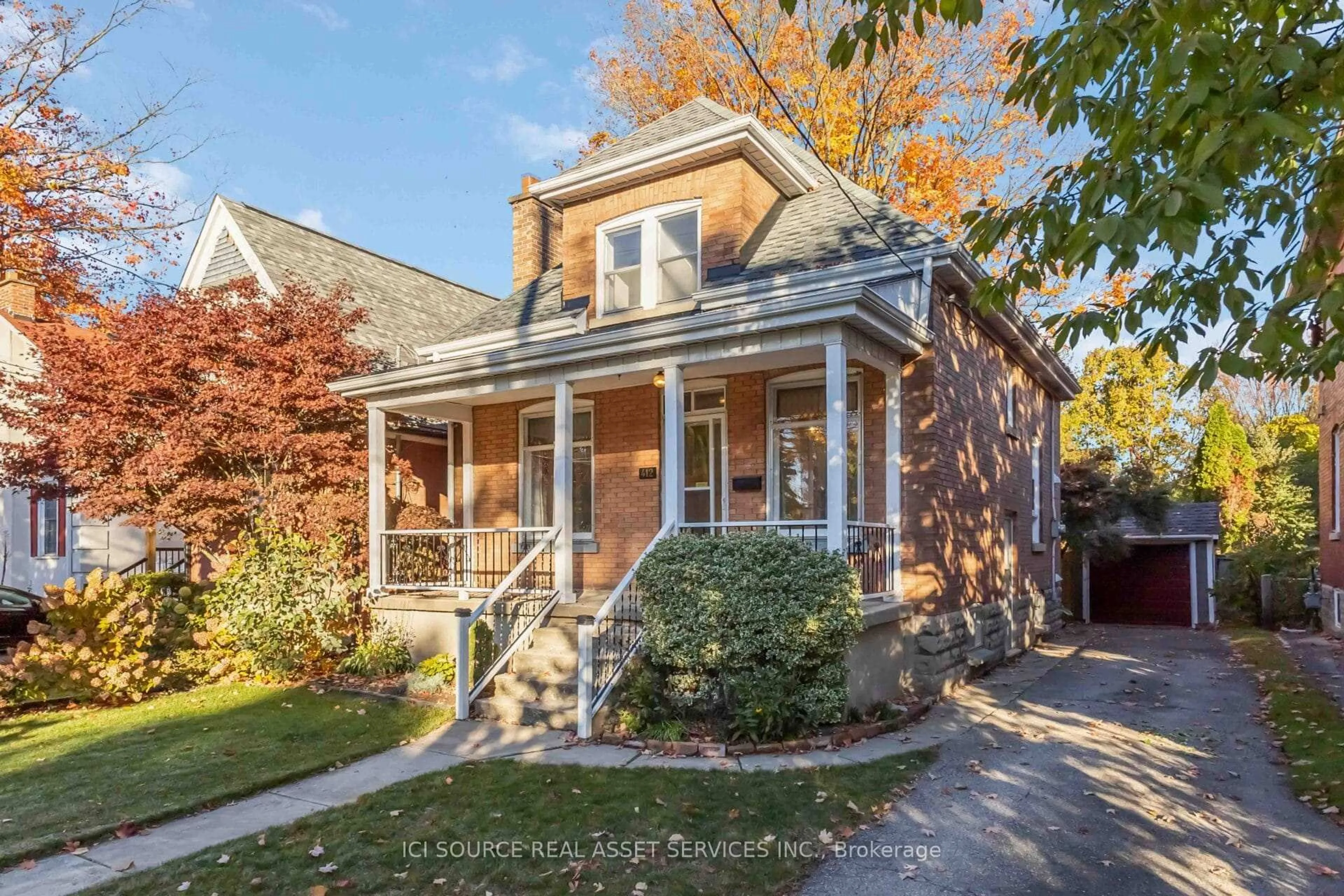 Home with brick exterior material, street for 412 Grosvenor St, London East Ontario N5Y 3S4