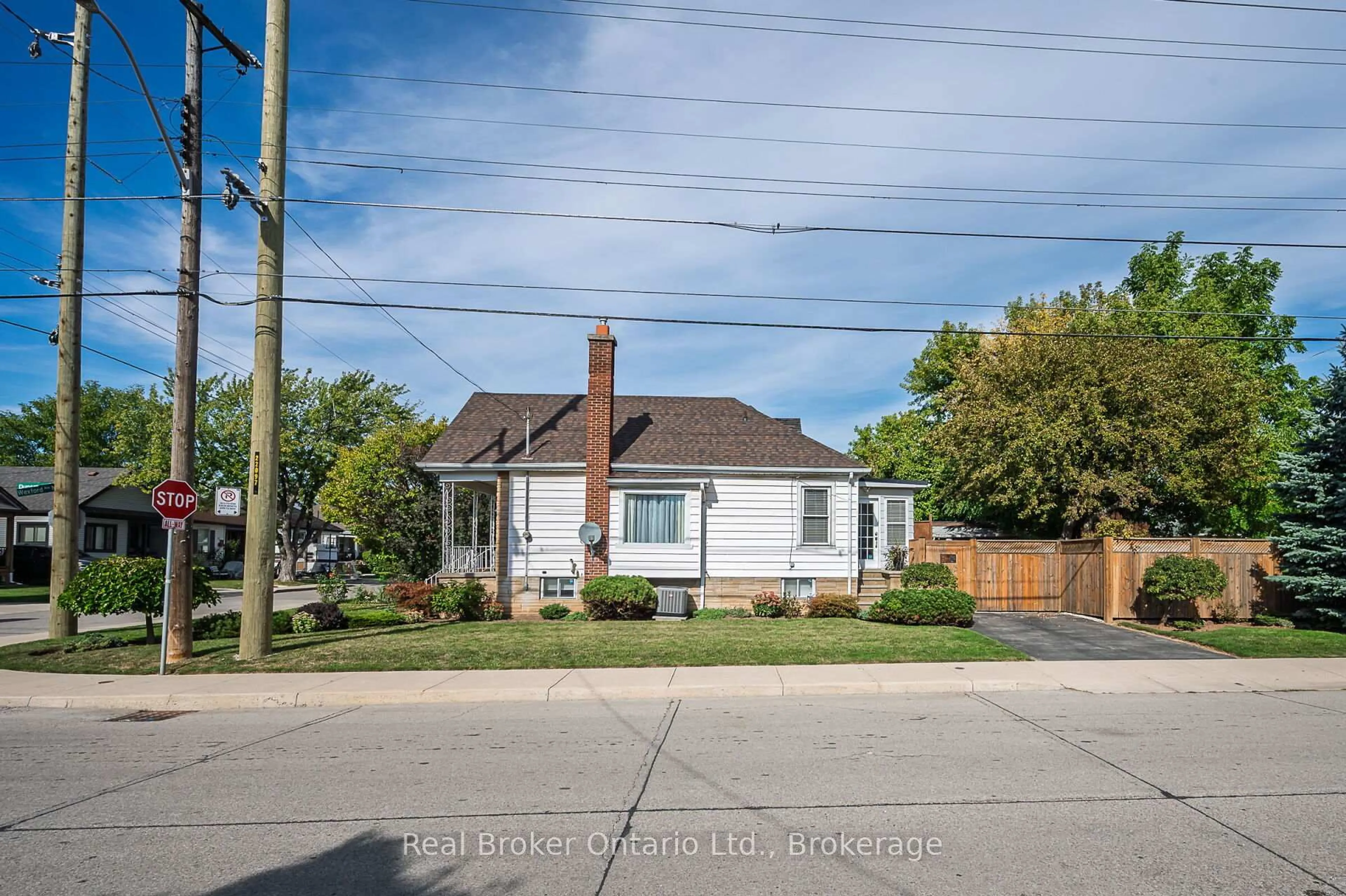 Unknown for 62 Wexford Ave, Hamilton Ontario L8H 4M4