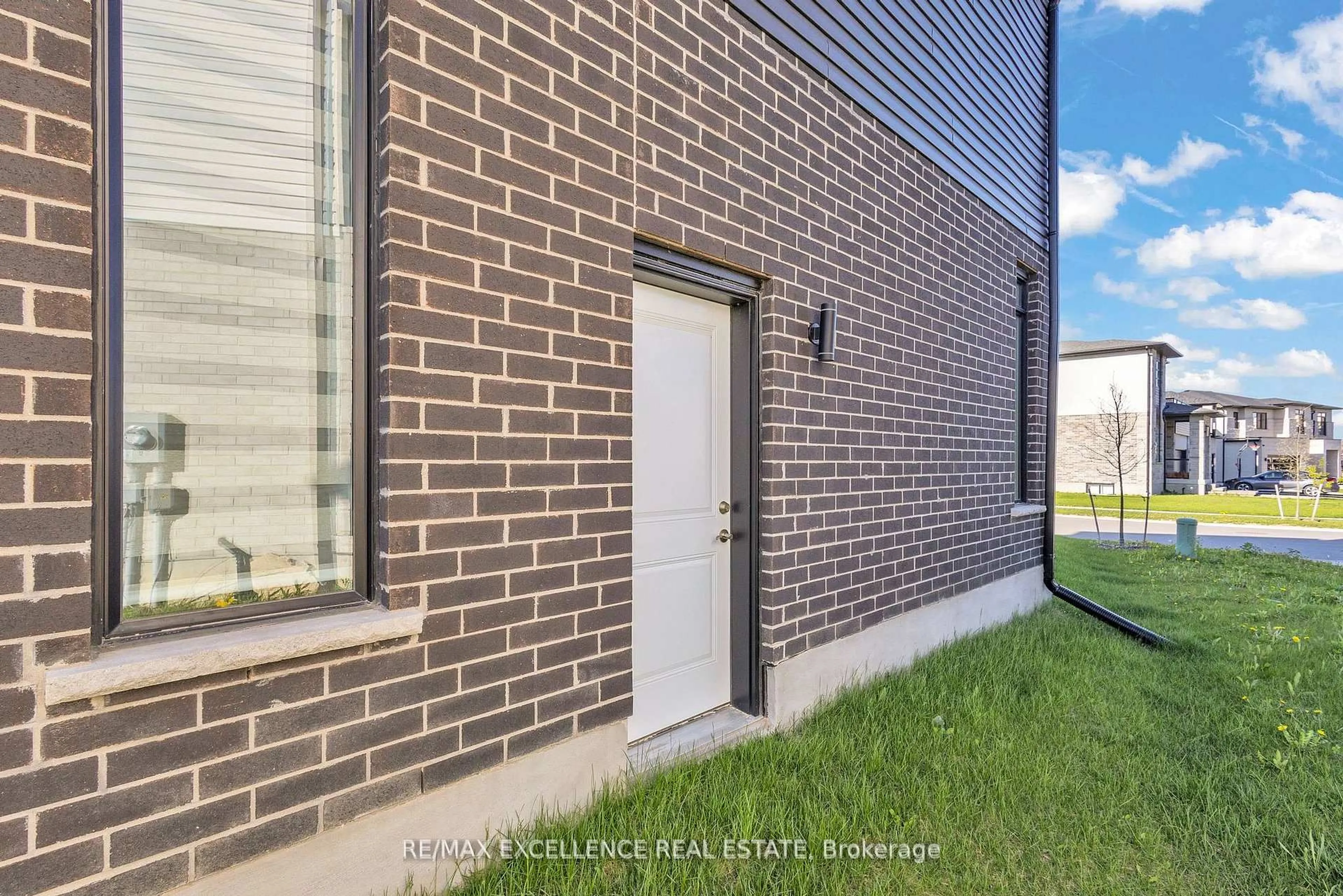 Home with brick exterior material, street for 1464 Medway Park Dr, London North Ontario N6G 0Z6