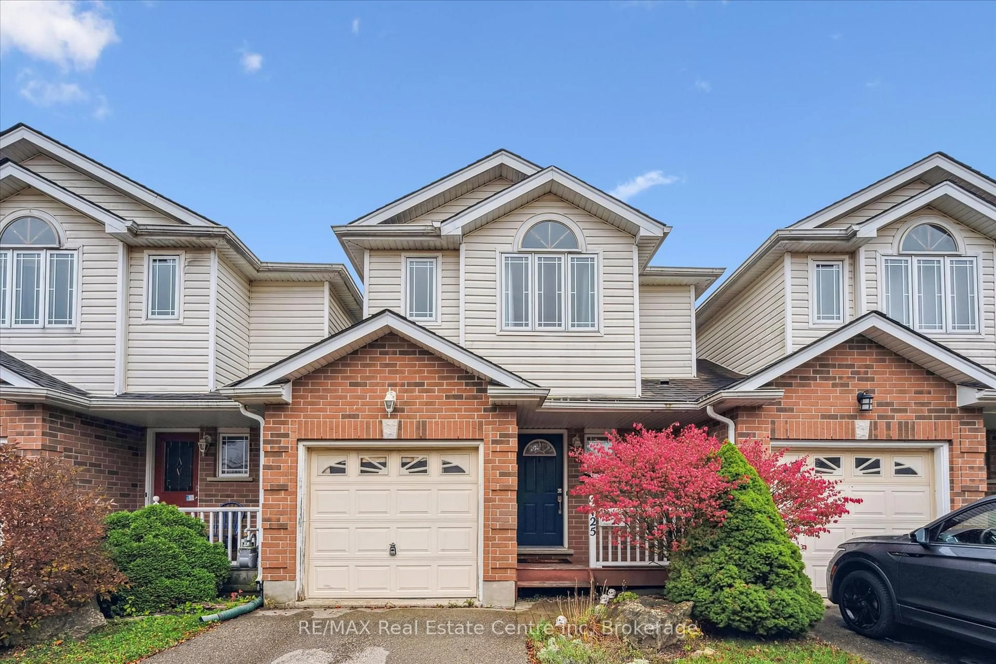 Home with brick exterior material, street for 125 Rodgers Rd, Guelph Ontario N1G 4Z6