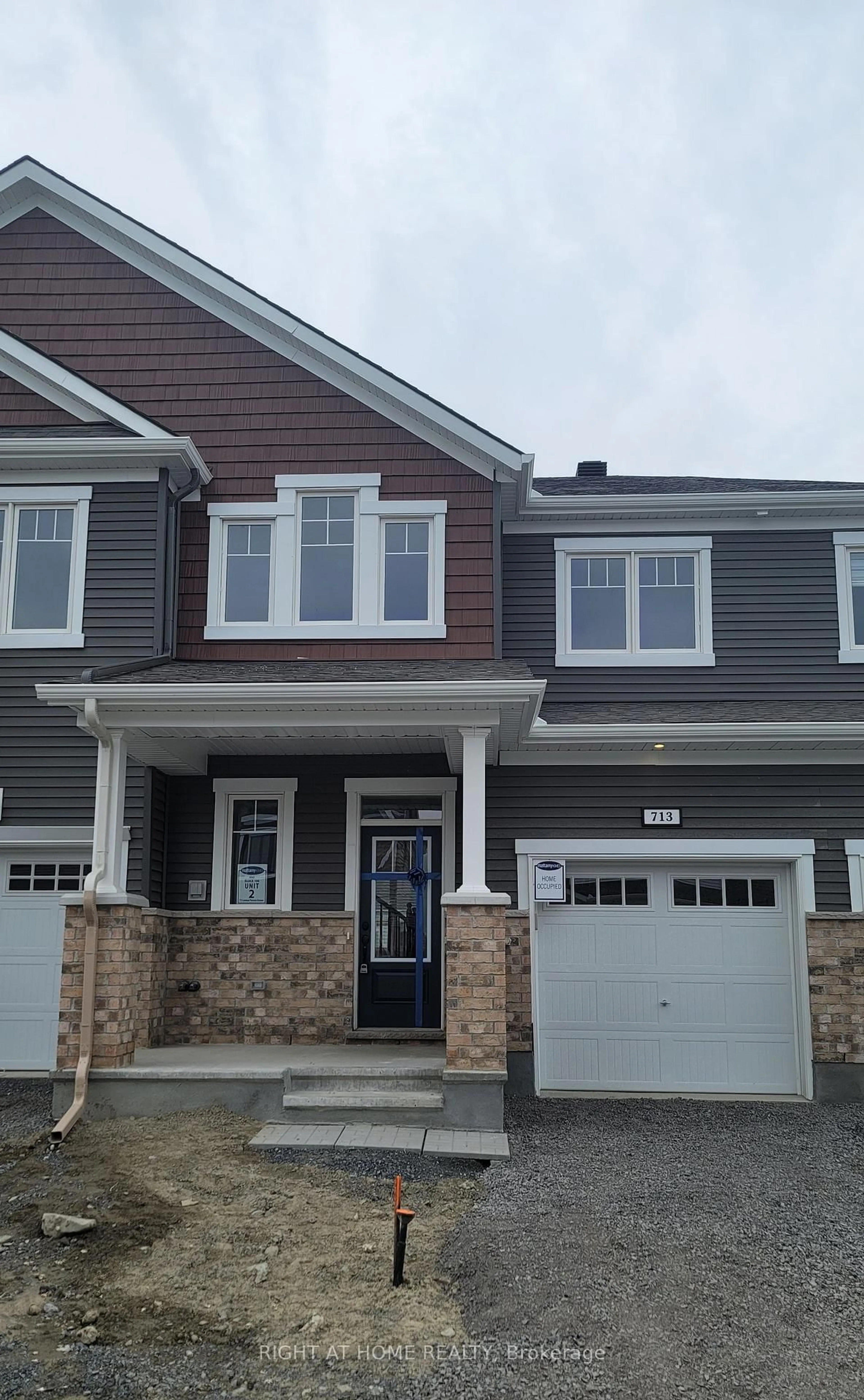 Home with vinyl exterior material, street for 713 PERSEUS Ave, Ottawa Ontario K2J 3V5