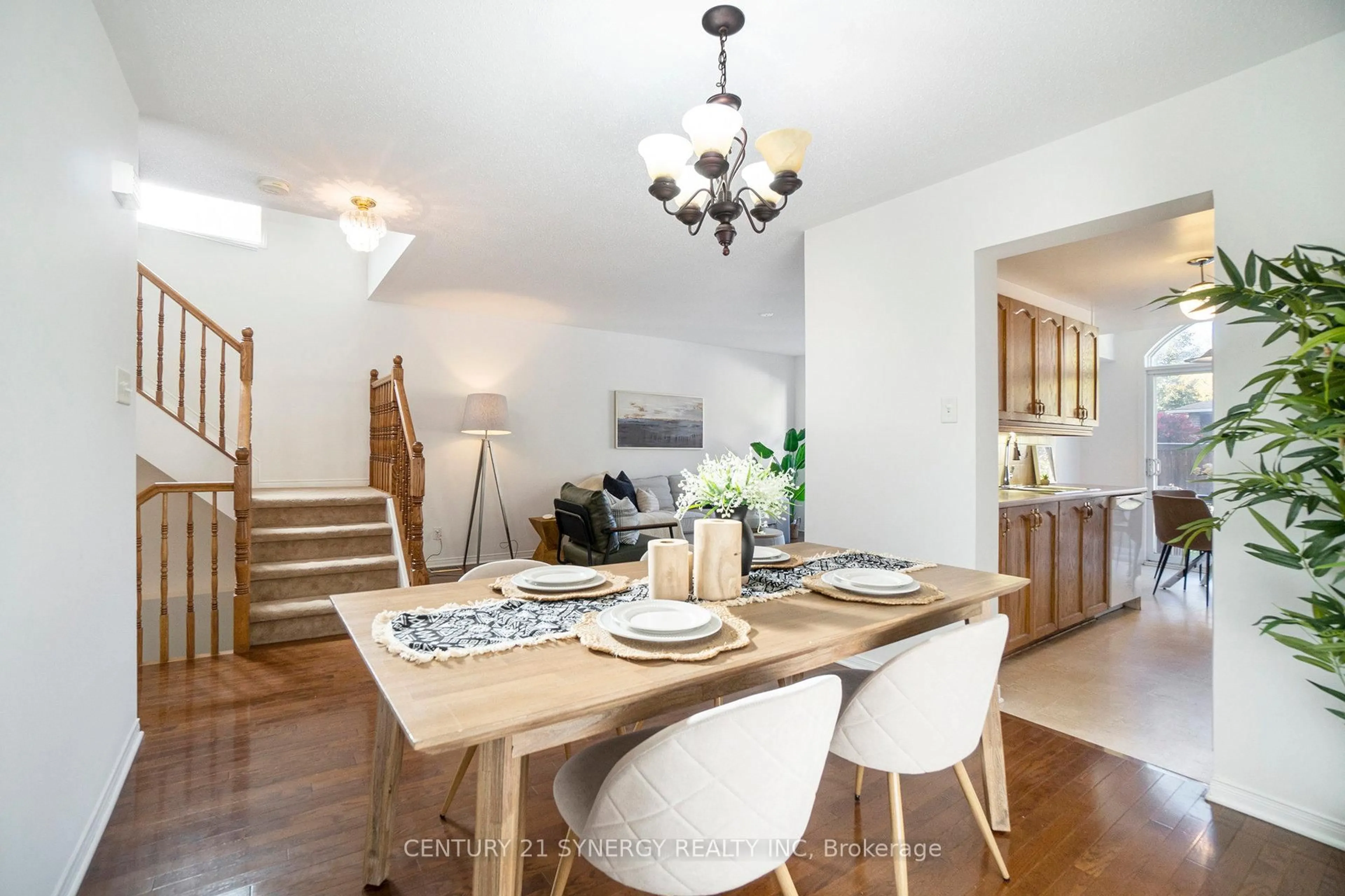 Dining room, wood/laminate floor for 3 Villandry St, Ottawa Ontario K2G 6X7