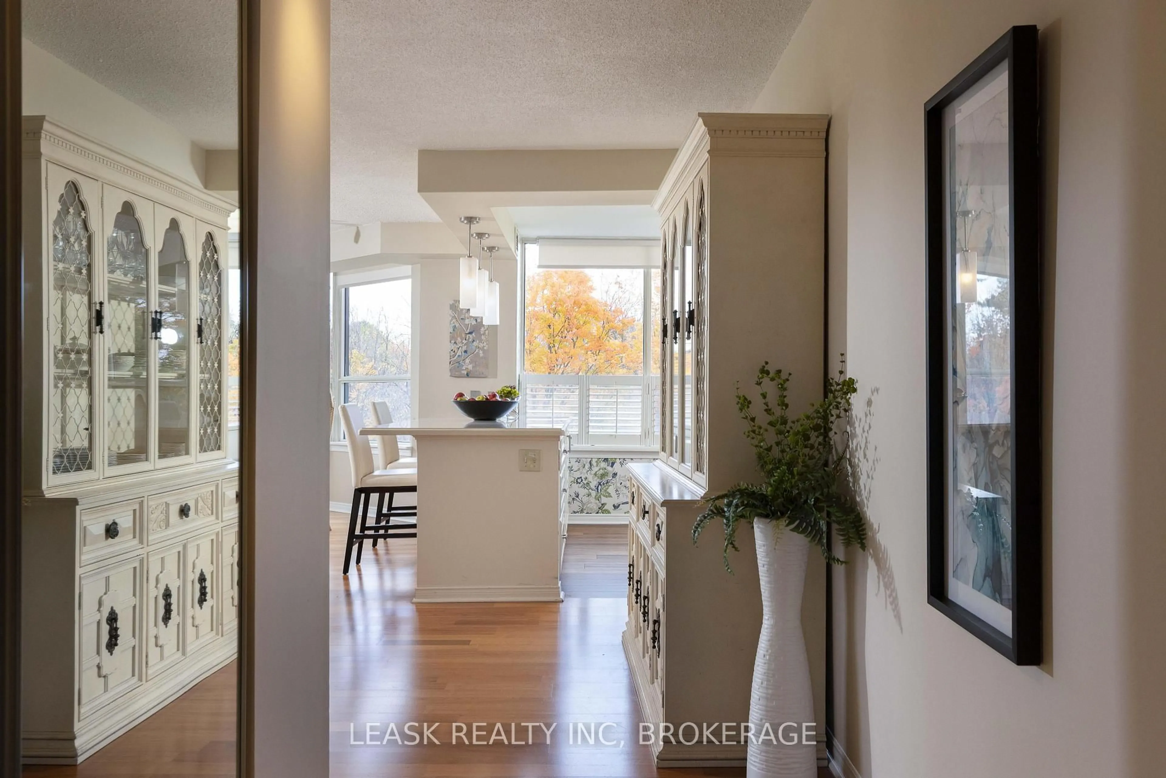 Indoor entryway for 3 Towering Heights Blvd #303, St. Catharines Ontario L2T 4A4