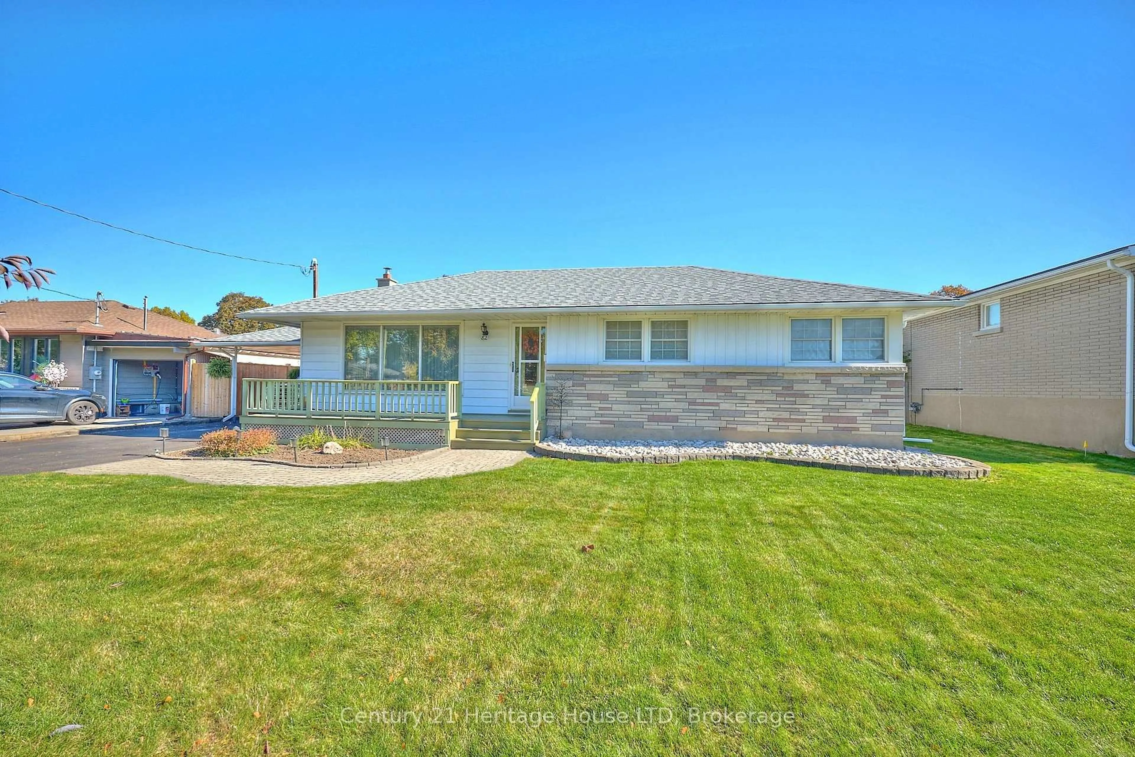 Unknown for 82 Wakelin Terr, St. Catharines Ontario L2M 4K9