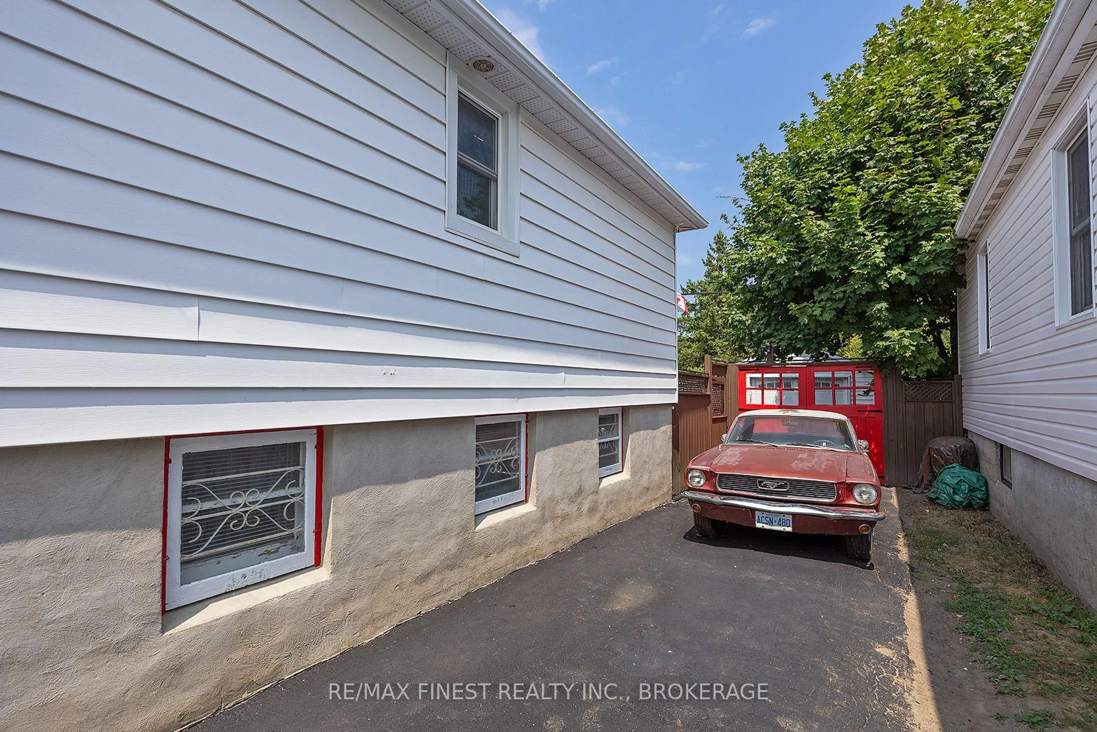 A pic from outside/outdoor area/front of a property/back of a property/a pic from drone, street for 775 Alfred Cres, Kingston Ontario K7K 4K5