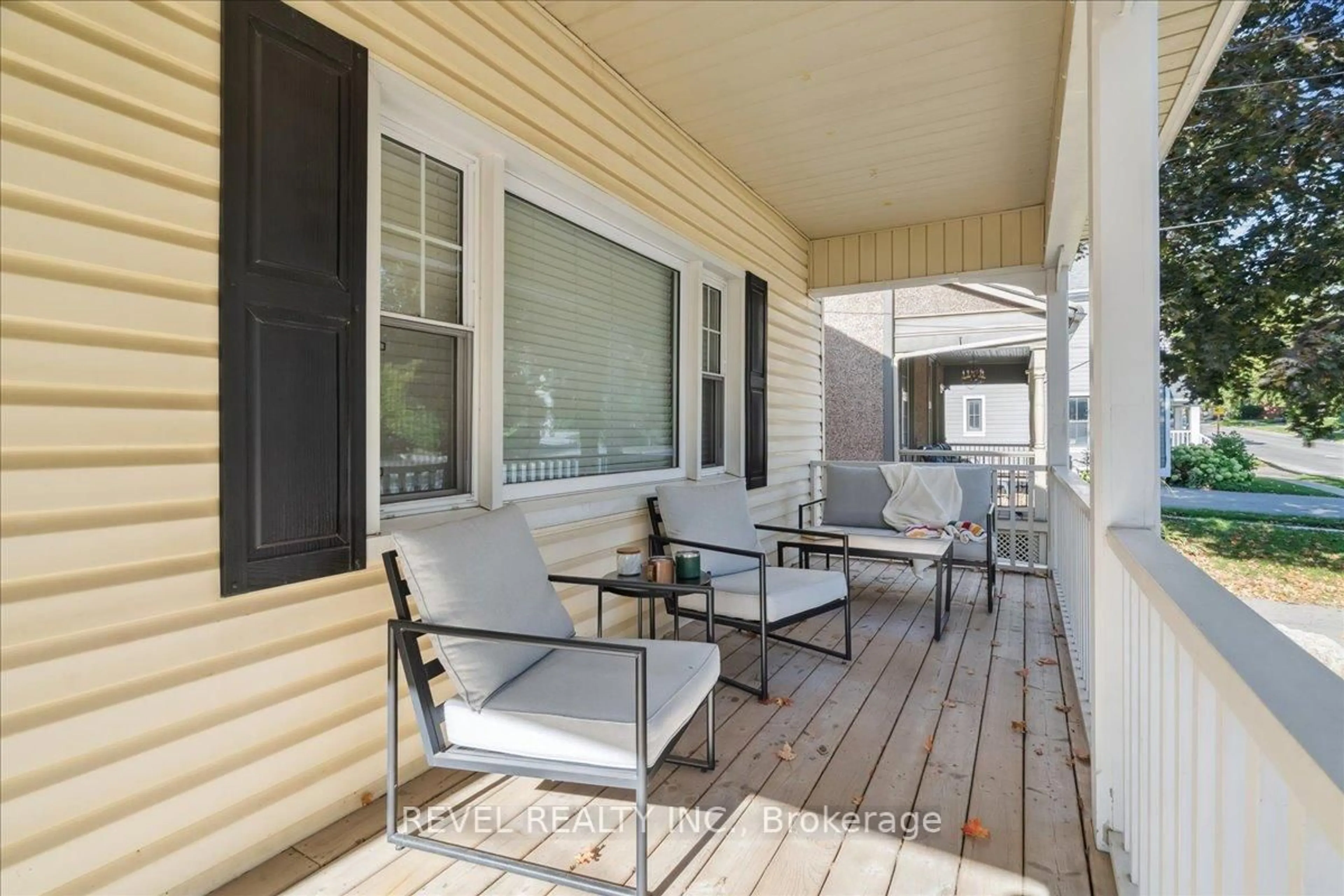 Patio, street for 47 Mill St, Hamilton Ontario L0R 2H0