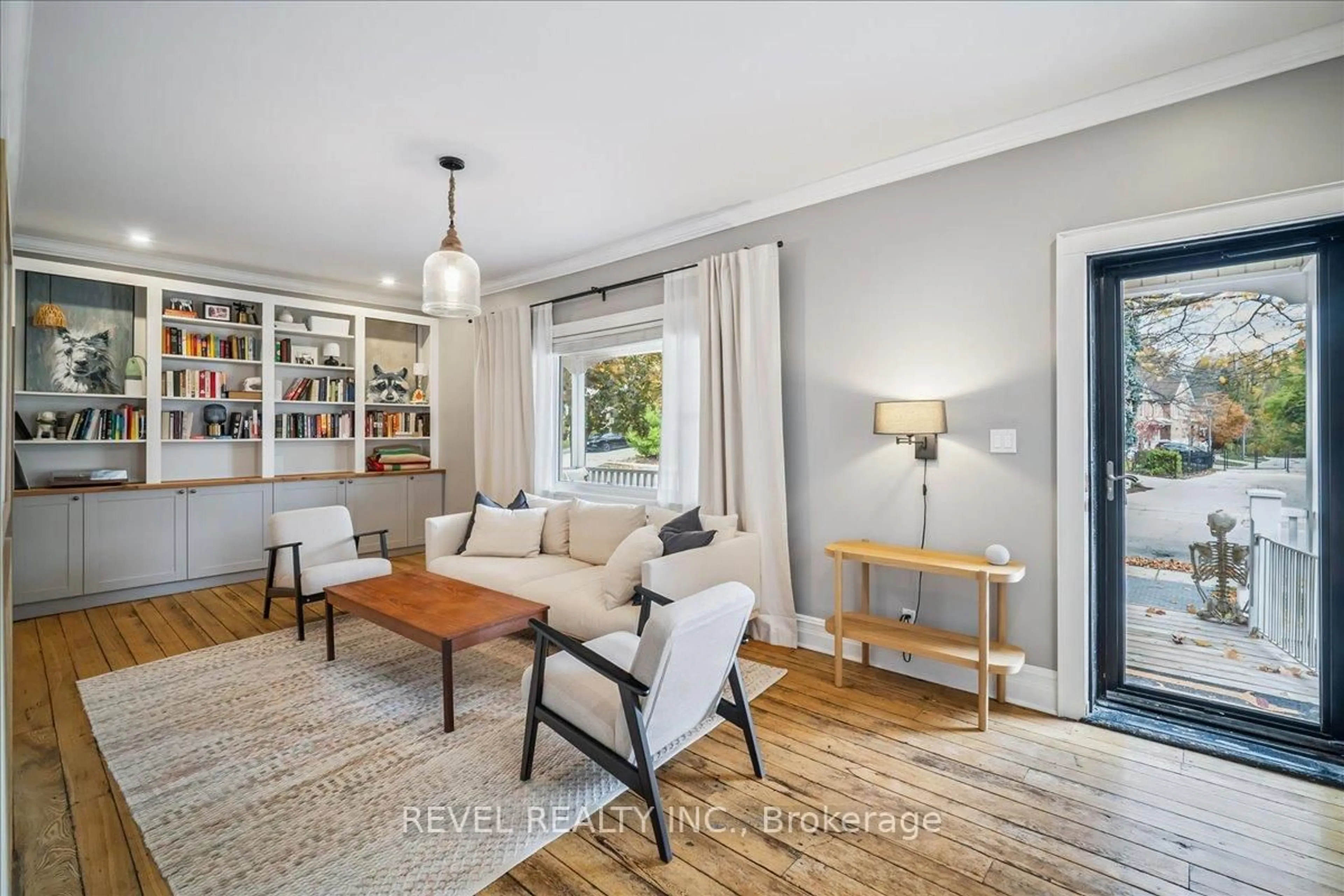 Living room with furniture, unknown for 47 Mill St, Hamilton Ontario L0R 2H0