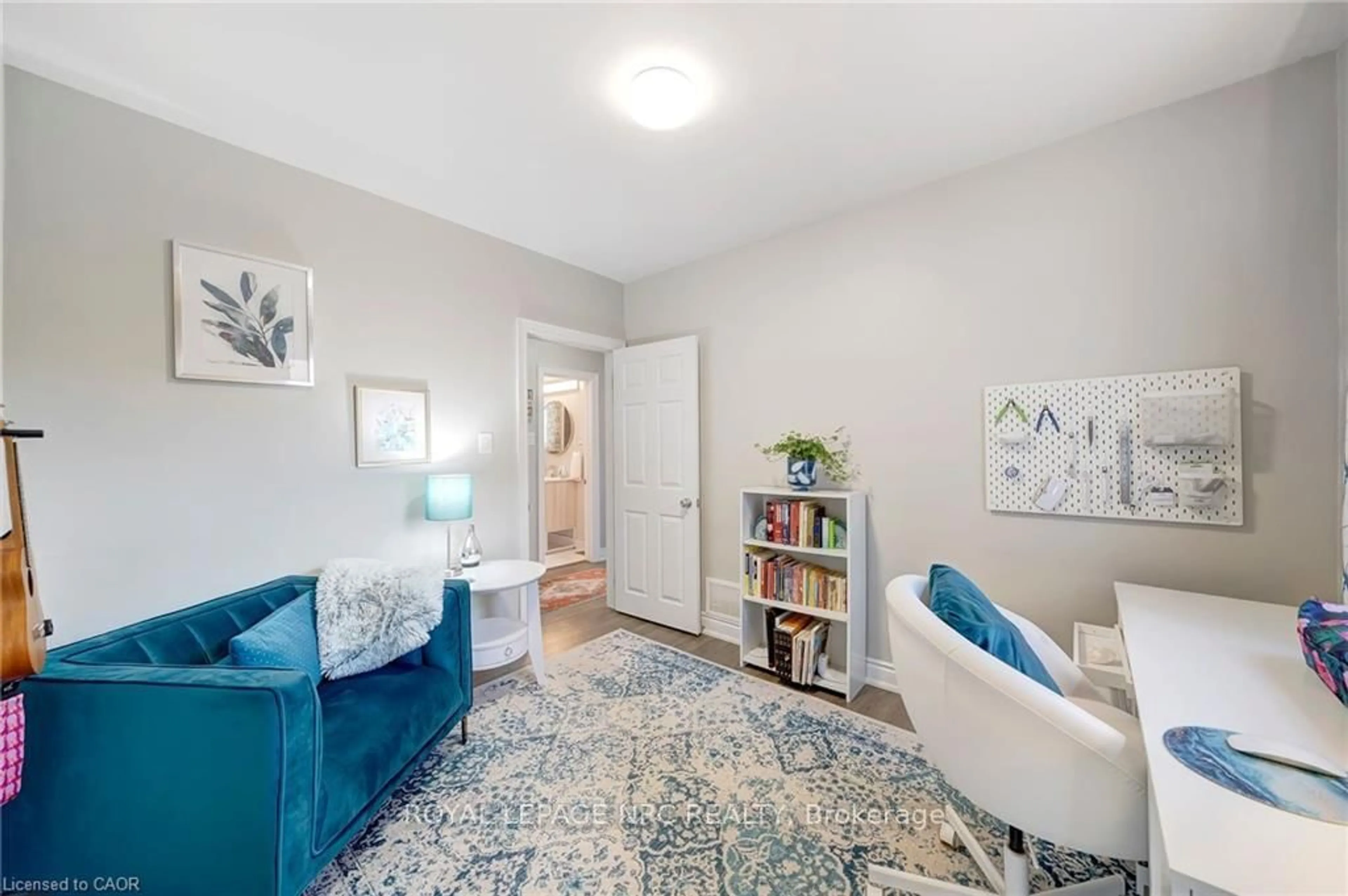 A pic of a room for 260 Sanatorium Rd, Hamilton Ontario L9C 1Z9