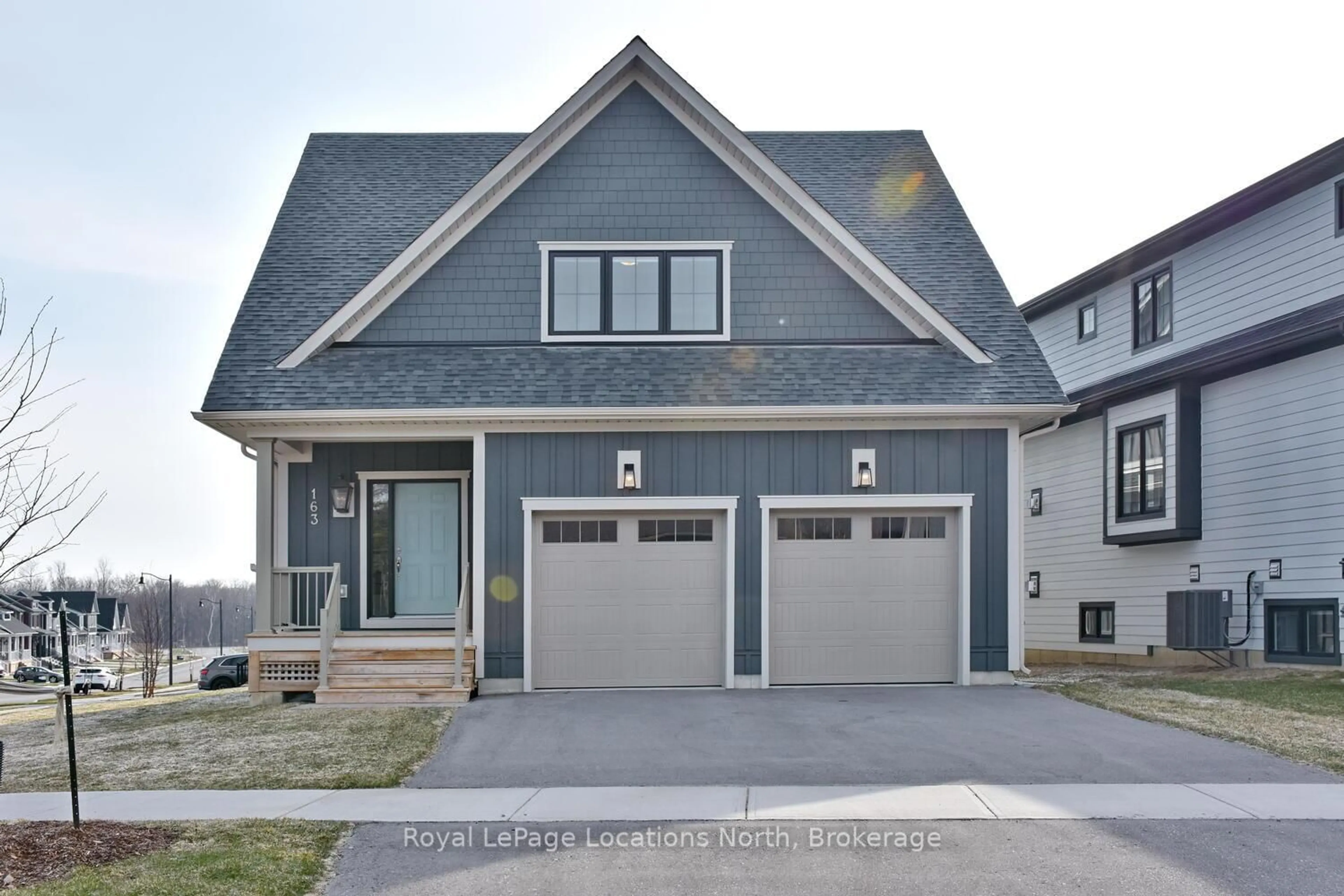 Home with vinyl exterior material, street for 163 Courtland St, Blue Mountains Ontario L9Y 5L7