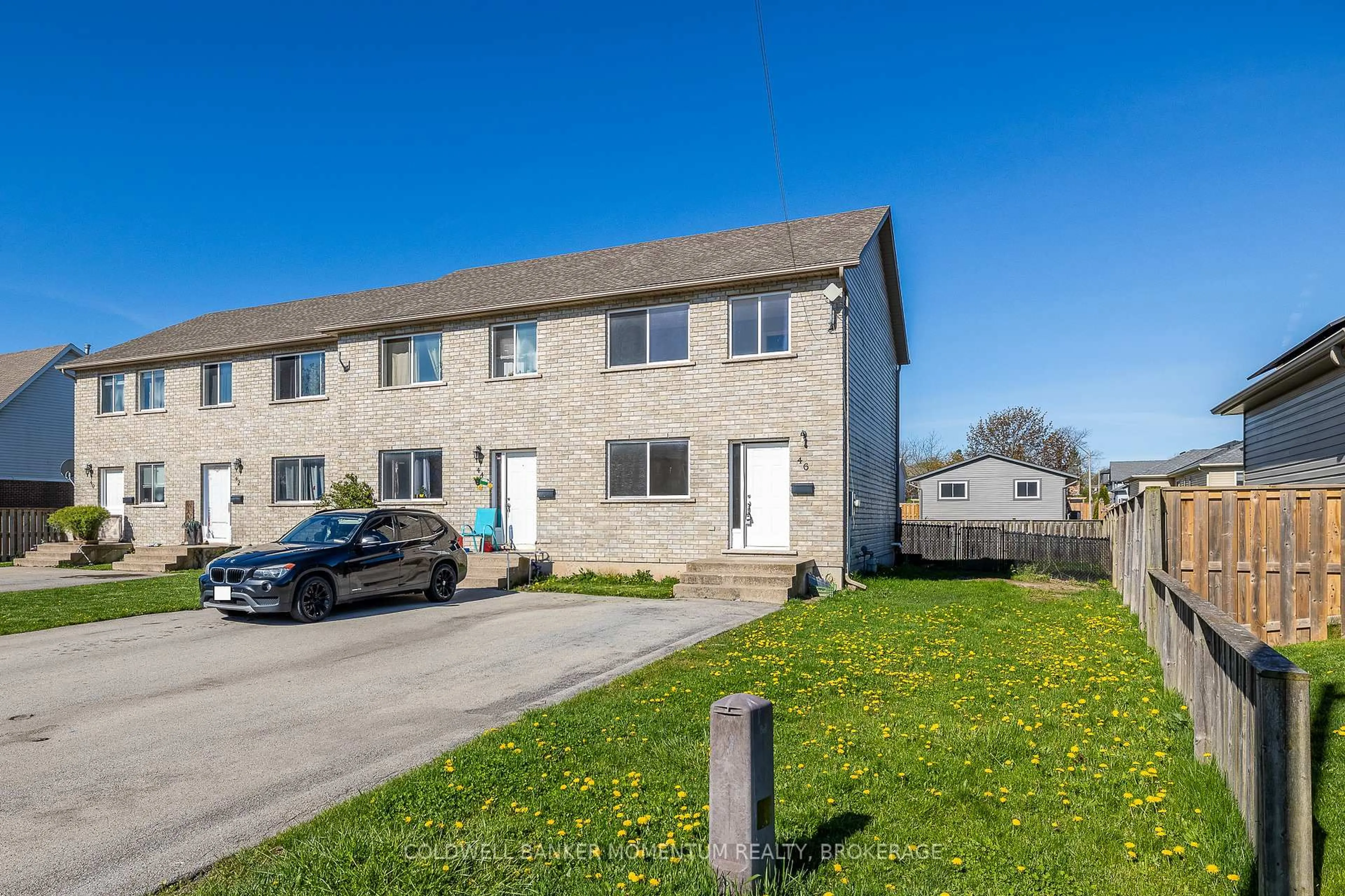 A pic from outside/outdoor area/front of a property/back of a property/a pic from drone, street for 44 Saturn Rd, Port Colborne Ontario L3K 6E1