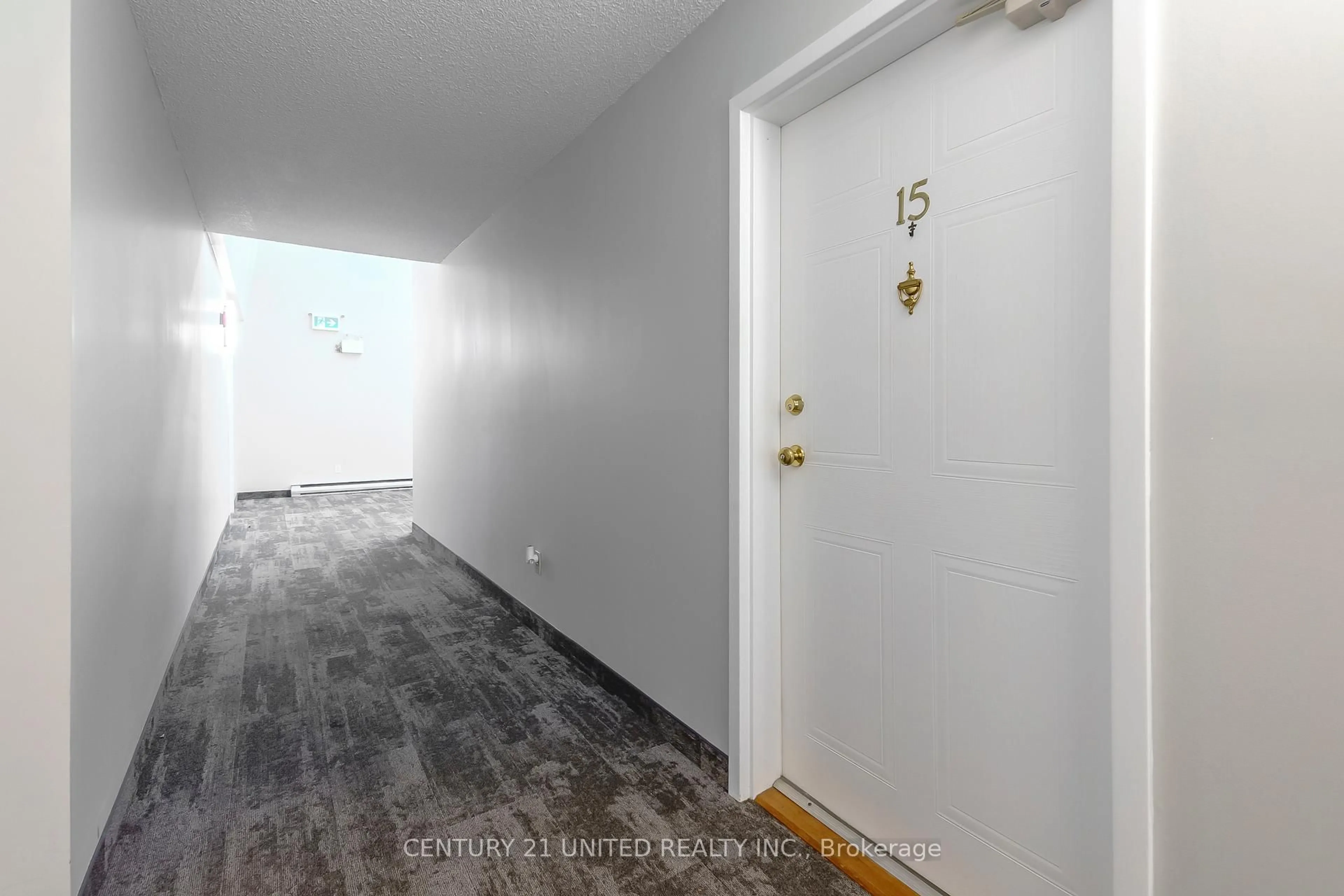Indoor entryway for 36 Champlain Cres #15, Peterborough Ontario K9L 1T1