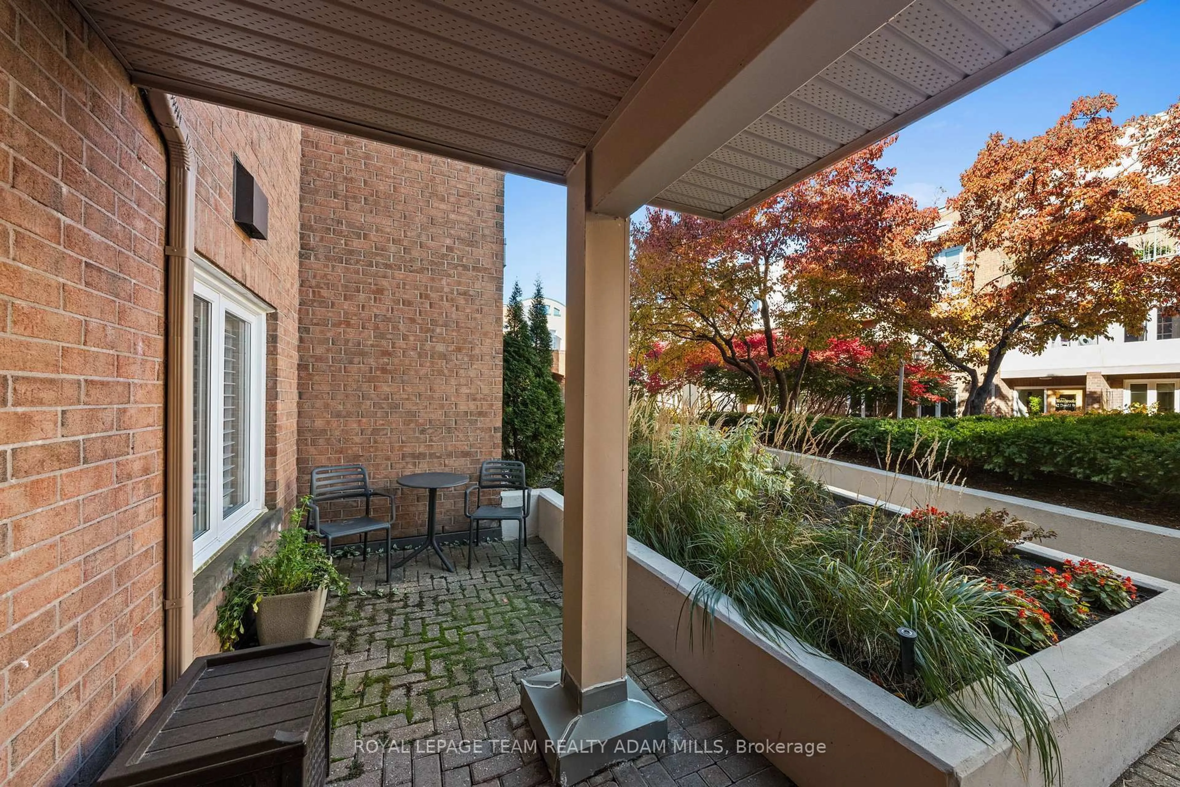 Patio, unknown for 1 Columbus Ave #202D, Ottawa Ontario K1K 4L1
