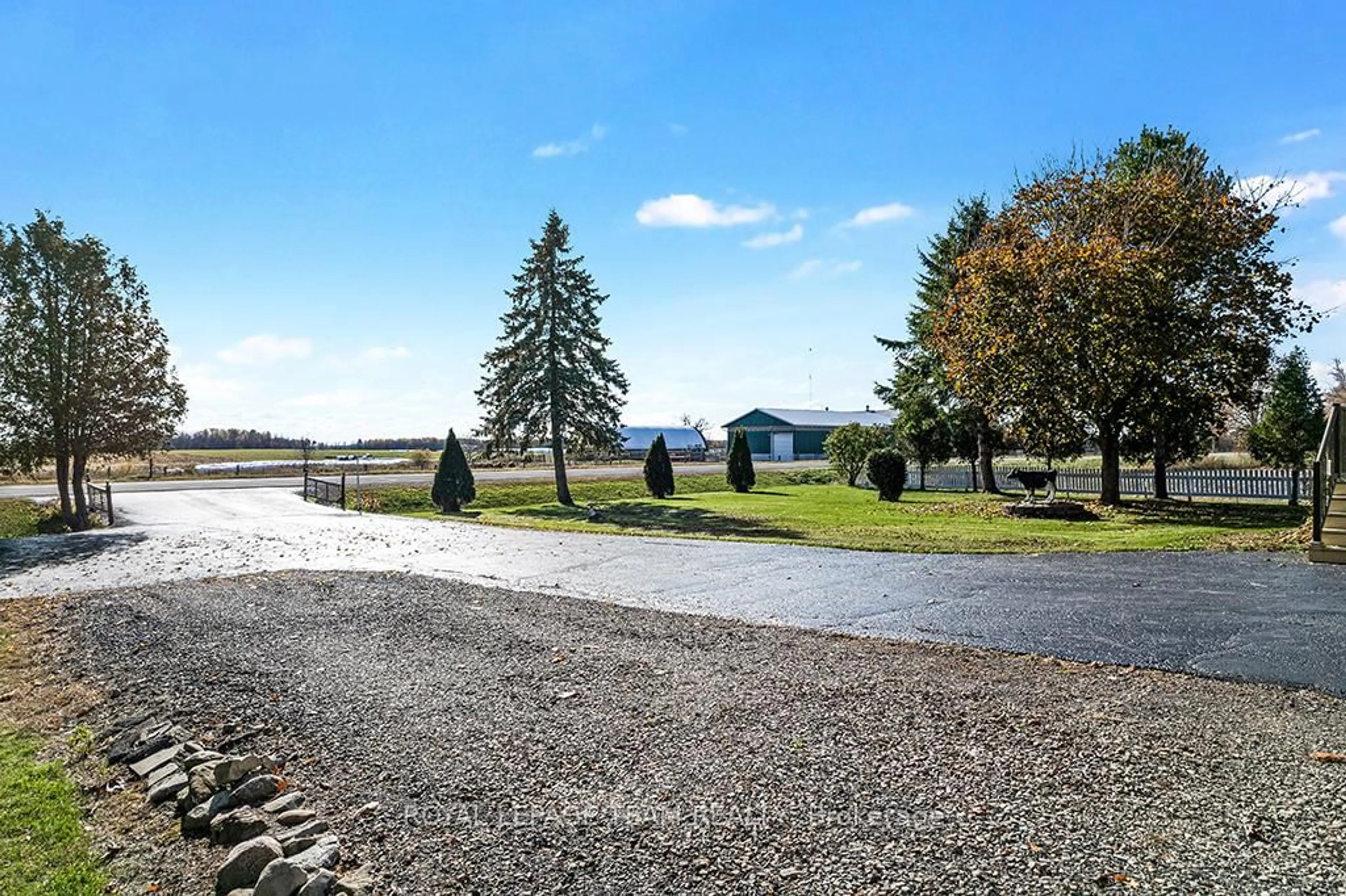 A pic from outside/outdoor area/front of a property/back of a property/a pic from drone, water/lake/river/ocean view for 100 County Road 21 Rd, Edwardsburgh/Cardinal Ontario K0E 1X0