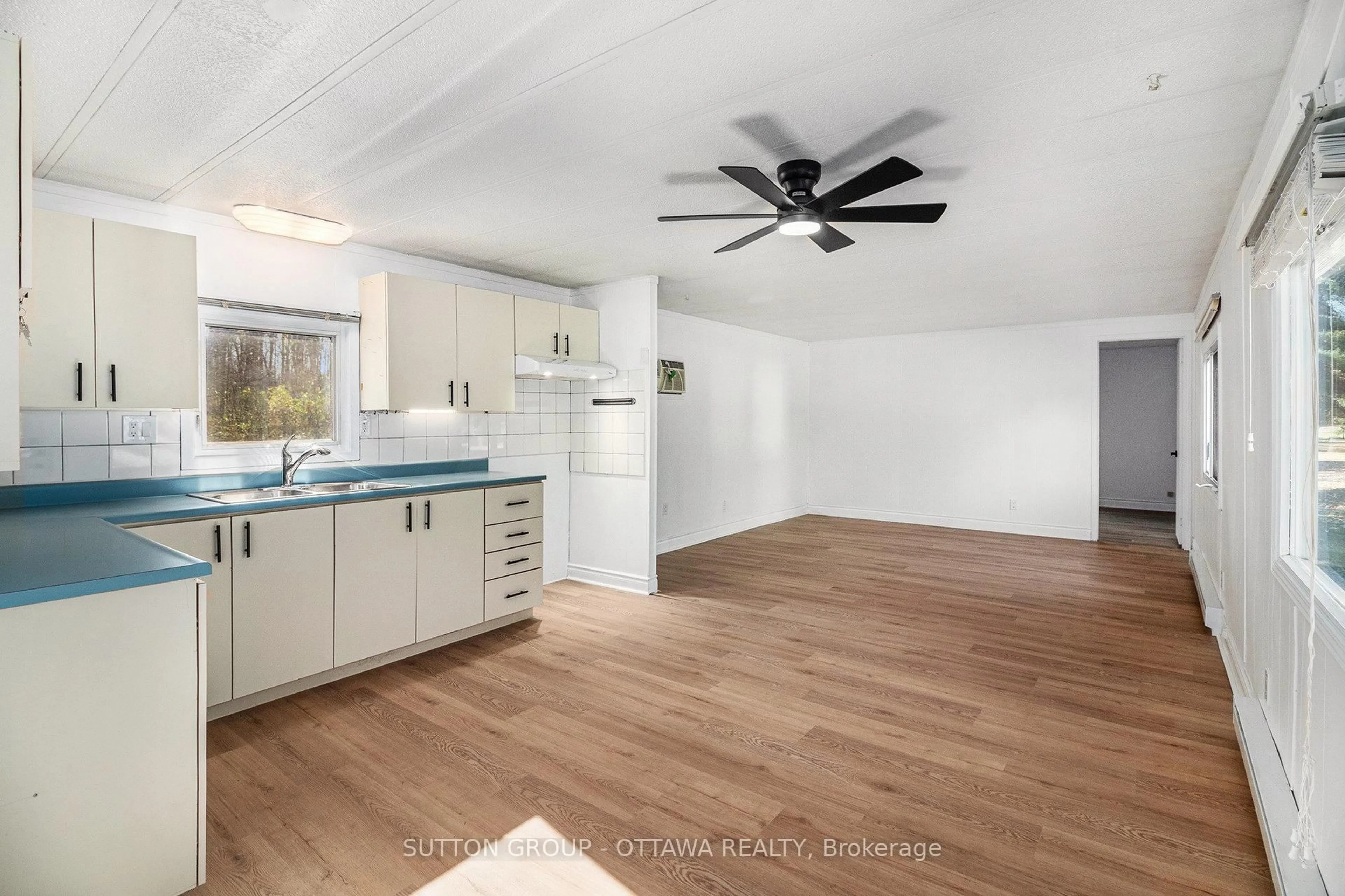 Open concept kitchen, unknown for 5620 Rockdale Rd #54, Vars Ontario K0A 3H0