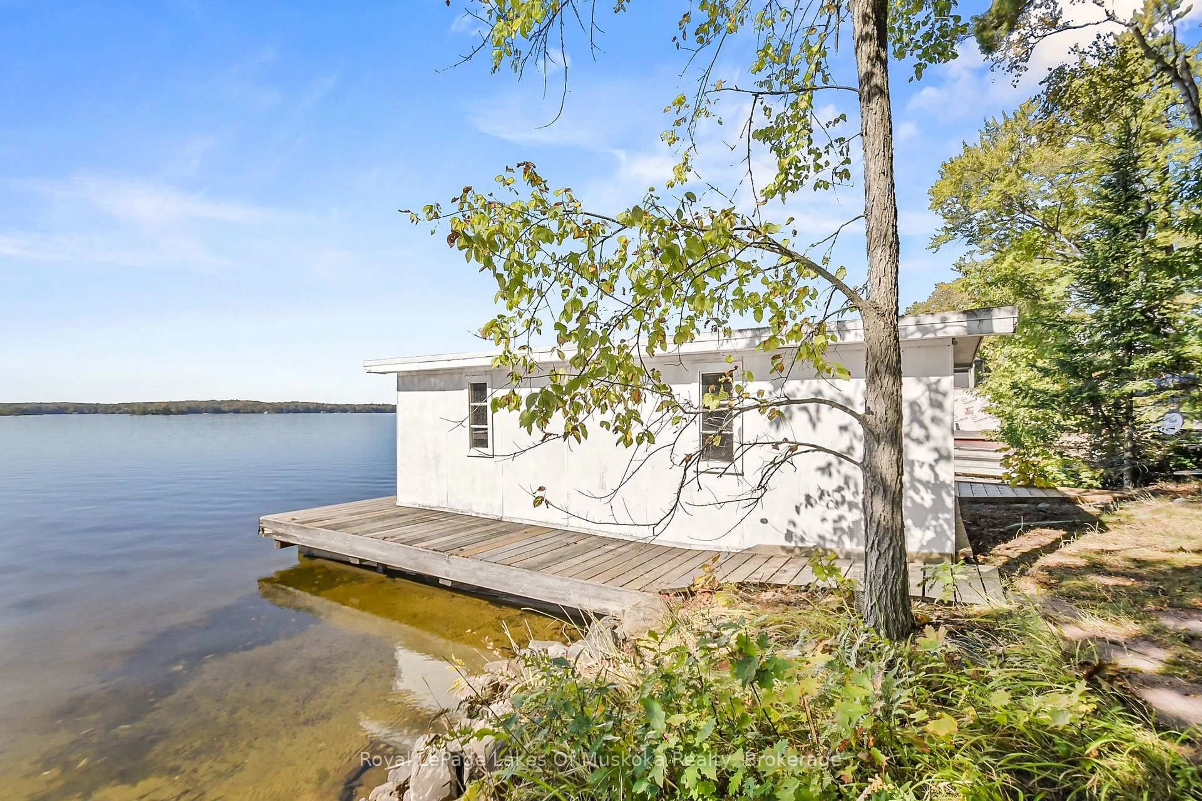 Patio, water/lake/river/ocean view for 1031 Bowyers Beach Rd, Bracebridge Ontario P1L 1W8