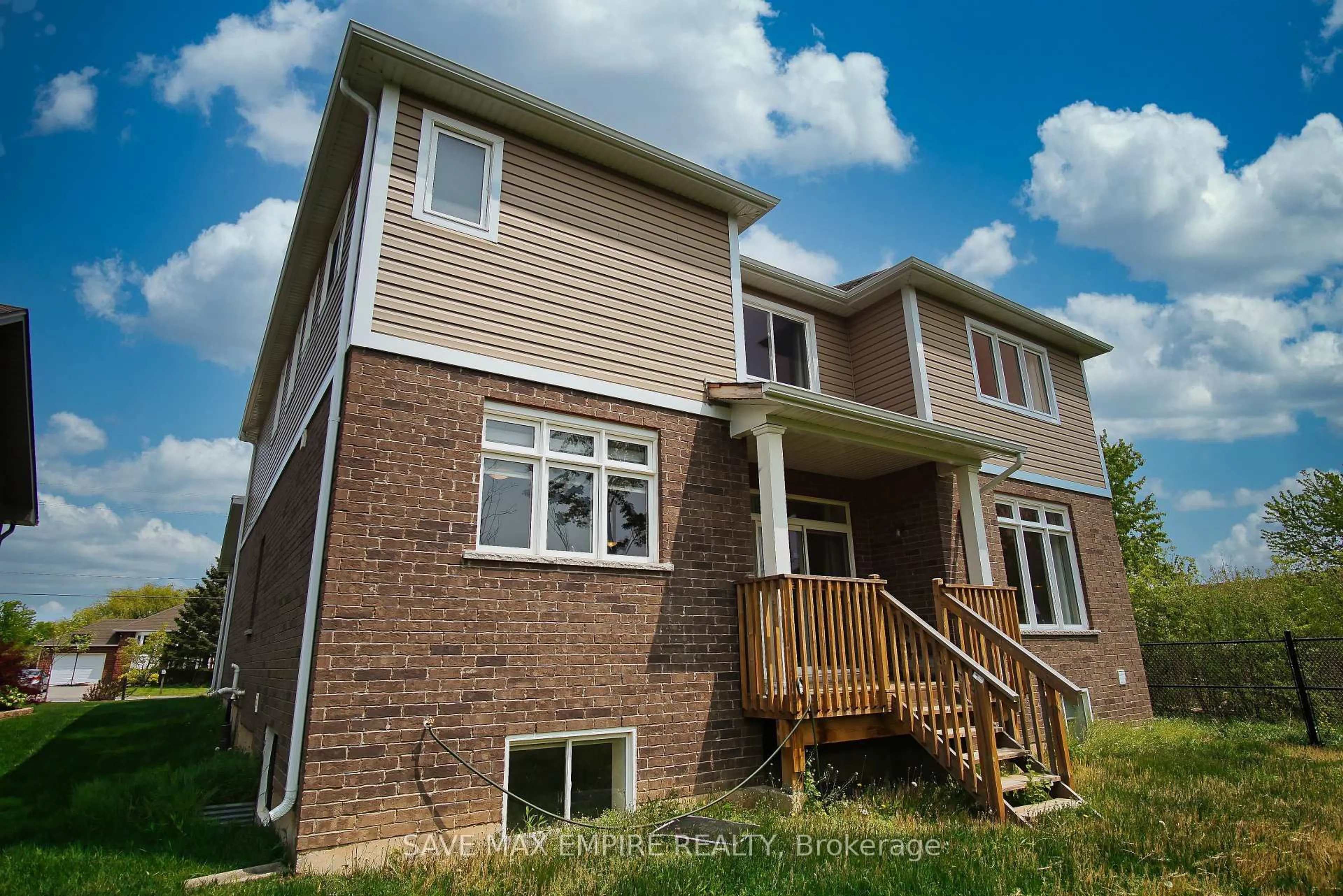 Home with brick exterior material, building for 3423 DOMINION Rd, Fort Erie Ontario L0S 1N0