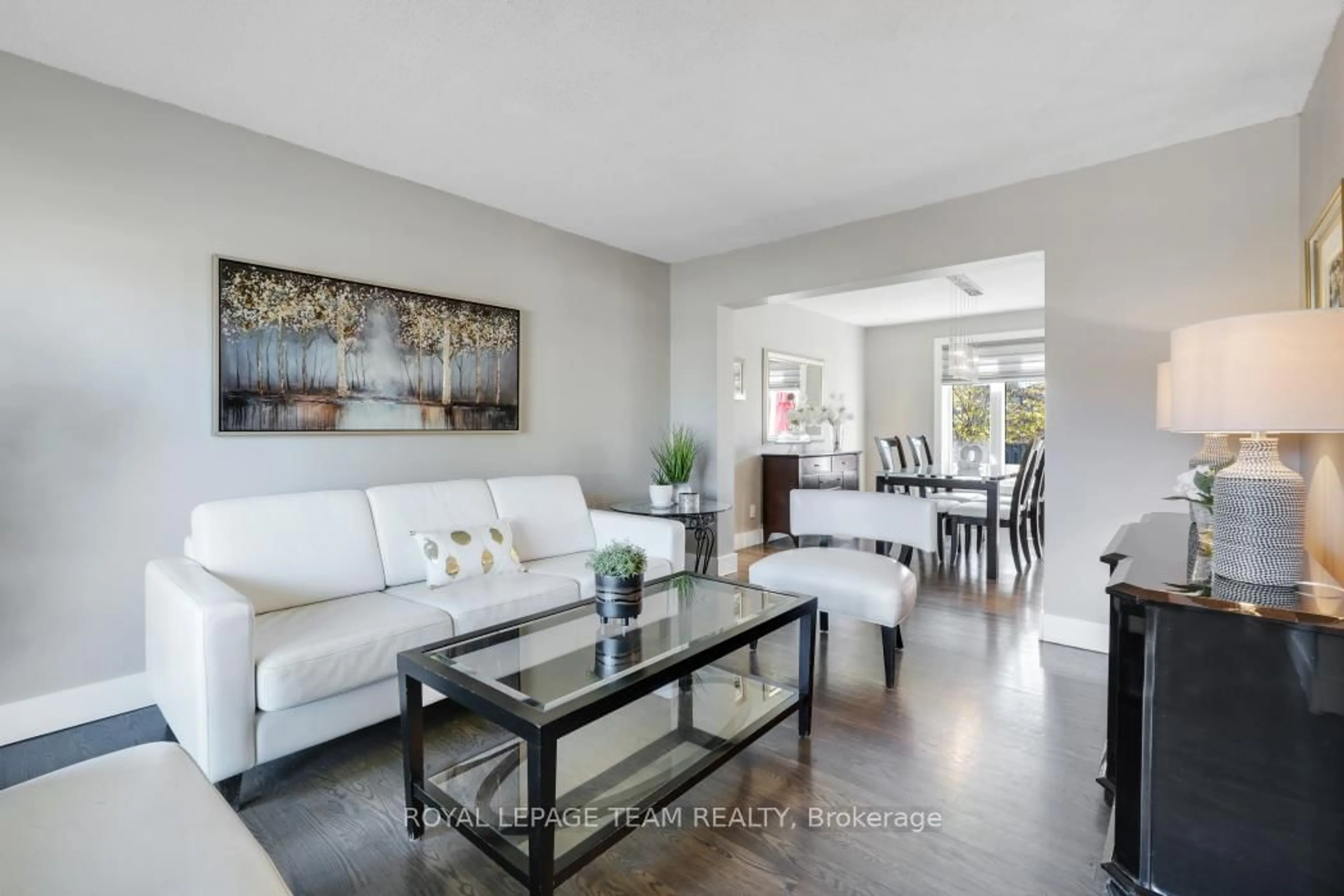 Living room with furniture, unknown for 28 Holitman Dr, Barrhaven Ontario K2J 2A9