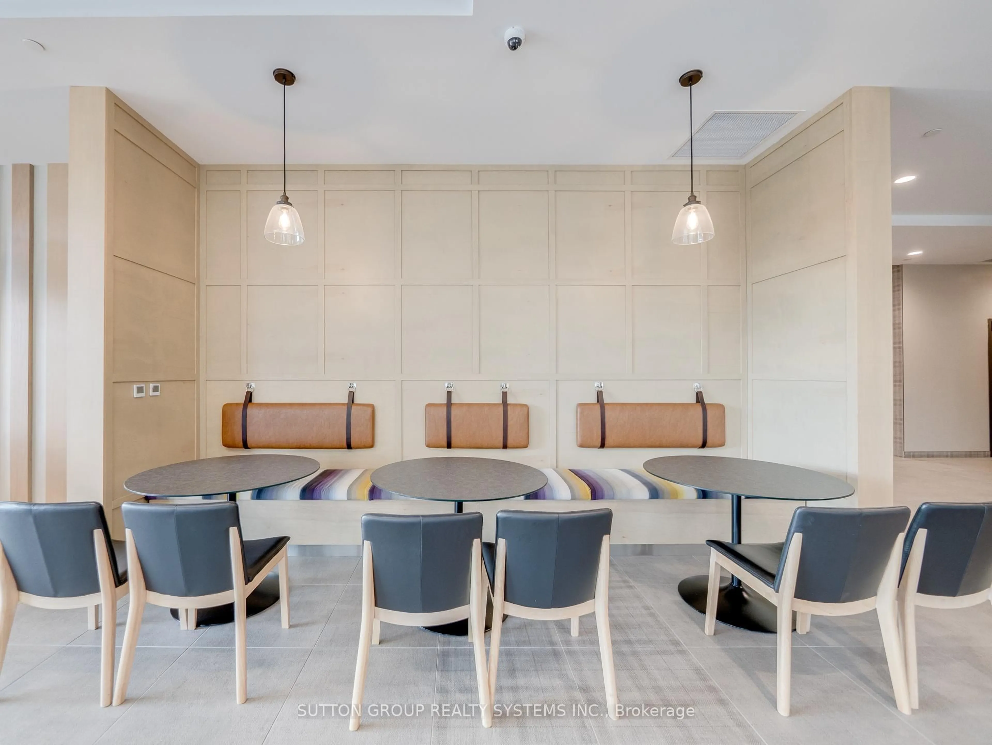 Dining room, unknown for 108 Garment St #404, Kitchener Ontario N2G 0E2