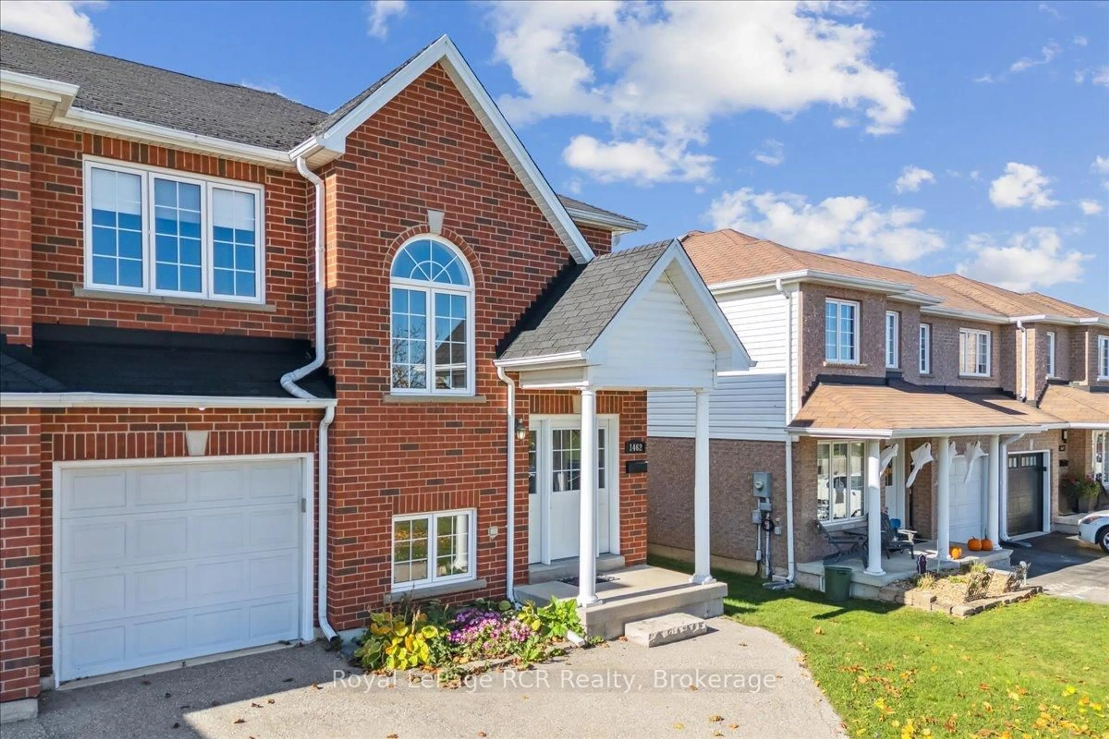 Home with brick exterior material, street for 1462 14th Ave, Owen Sound Ontario N4K 0A1