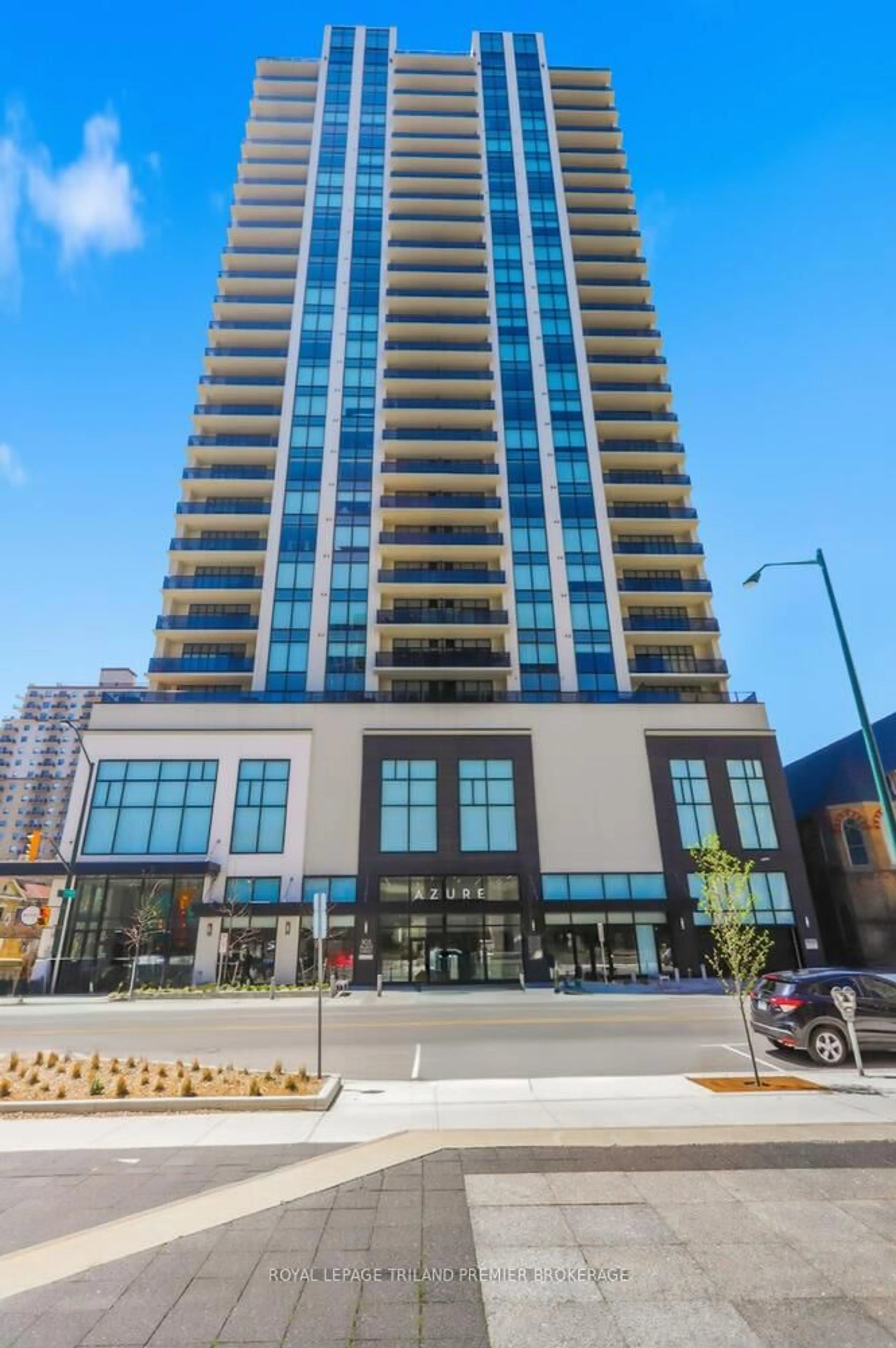 Home with vinyl exterior material, building for 505 Talbot St #1101, London East Ontario N6A 2S6