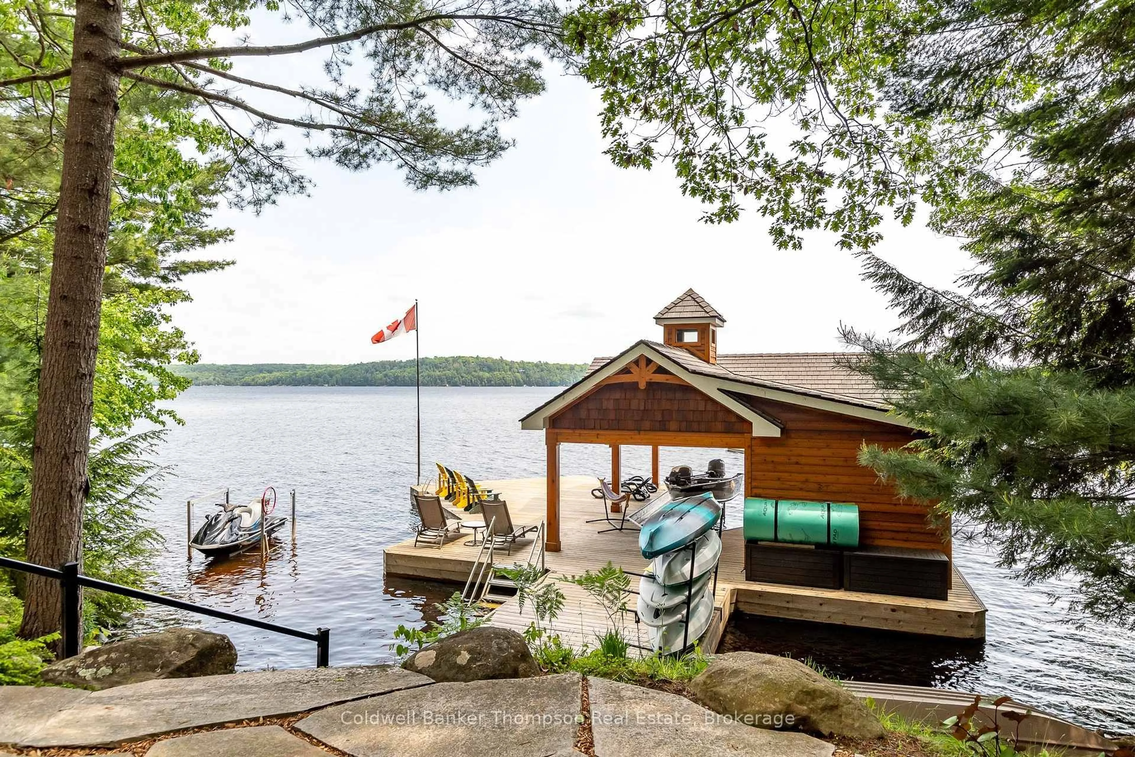 Patio, water/lake/river/ocean view for 707 Evergreen Tr, Huntsville Ontario P1H 2L5