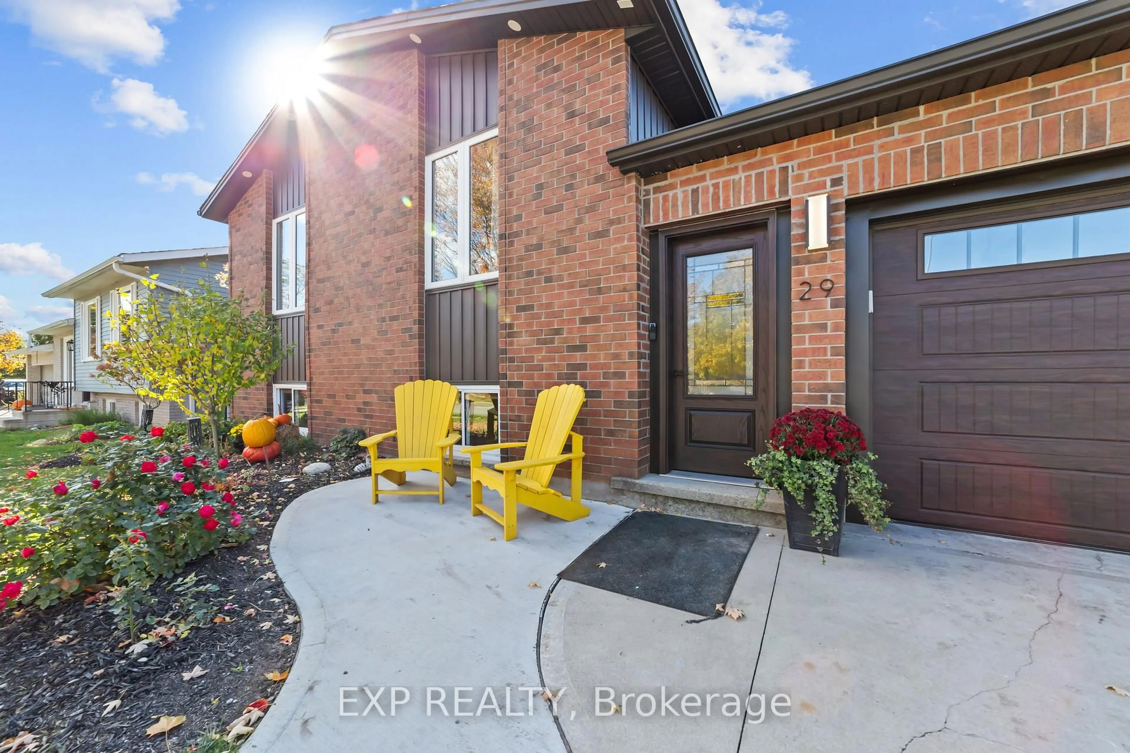 Home with brick exterior material, street for 29 Dunsford Cres, St. Marys Ontario N4X 1A5