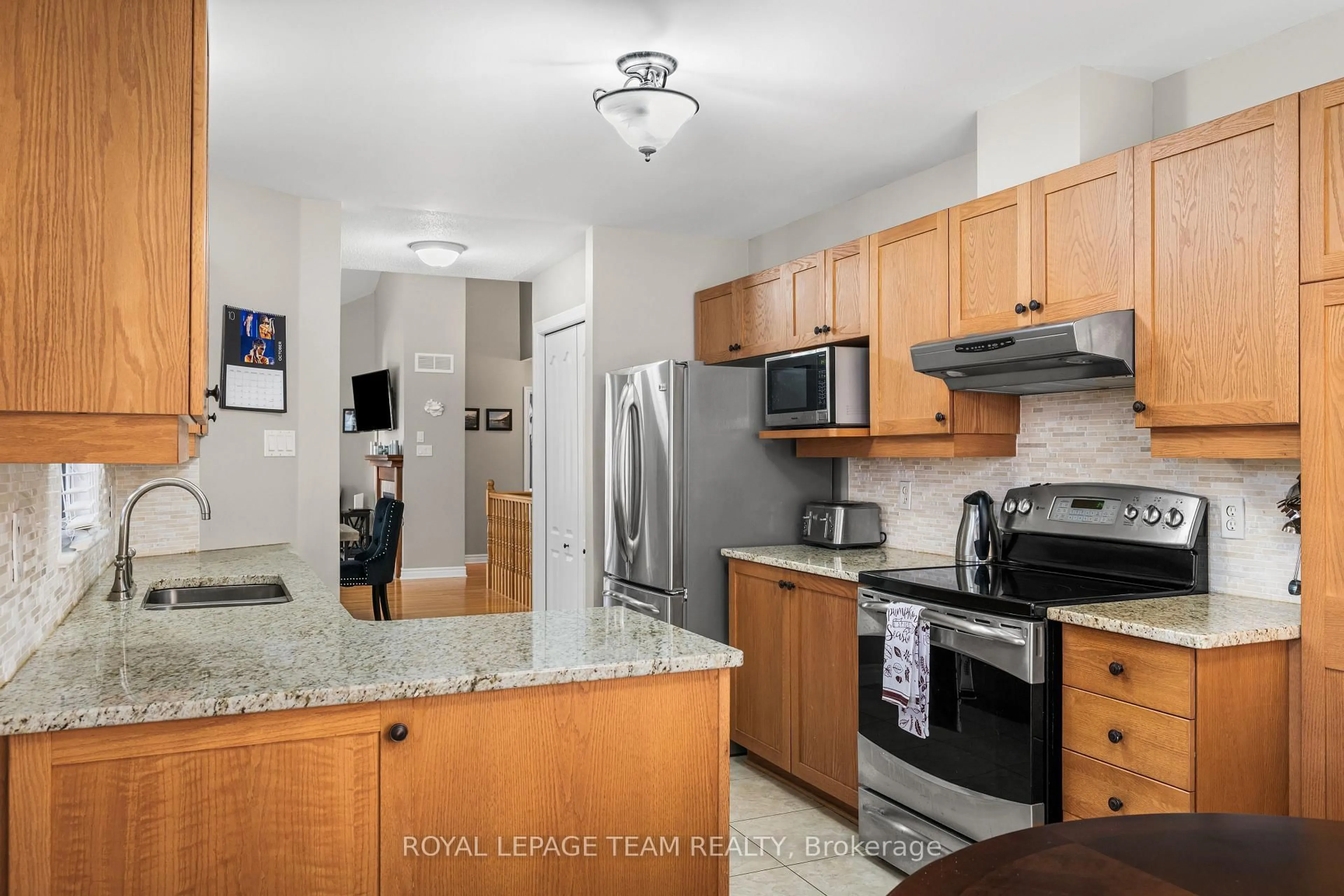 Standard kitchen, unknown for 16 Spinney Way, Ottawa Ontario K2J 4Y8