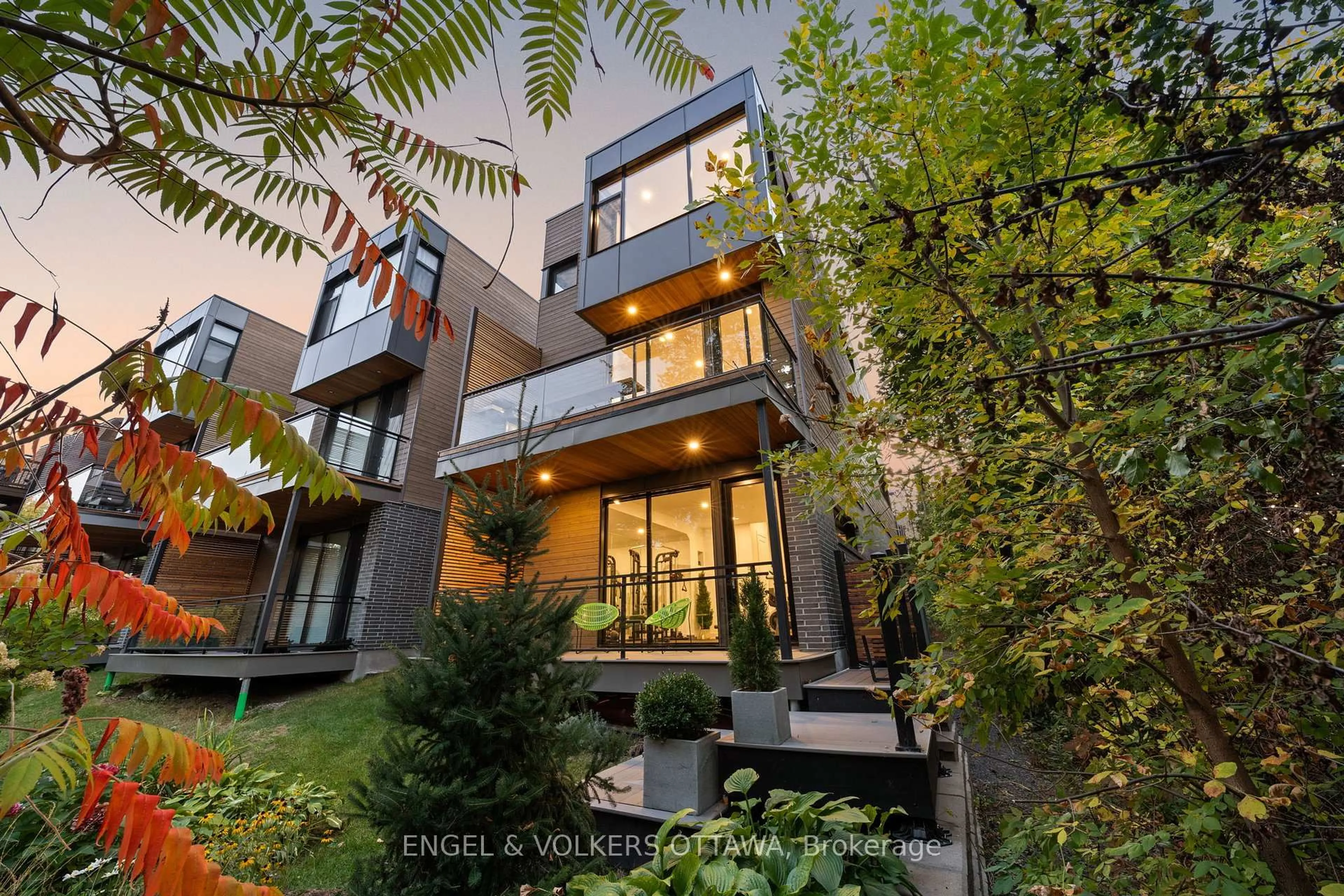 Home with brick exterior material, street for 127 Peridot Private, Ottawa Ontario K2C 3M3