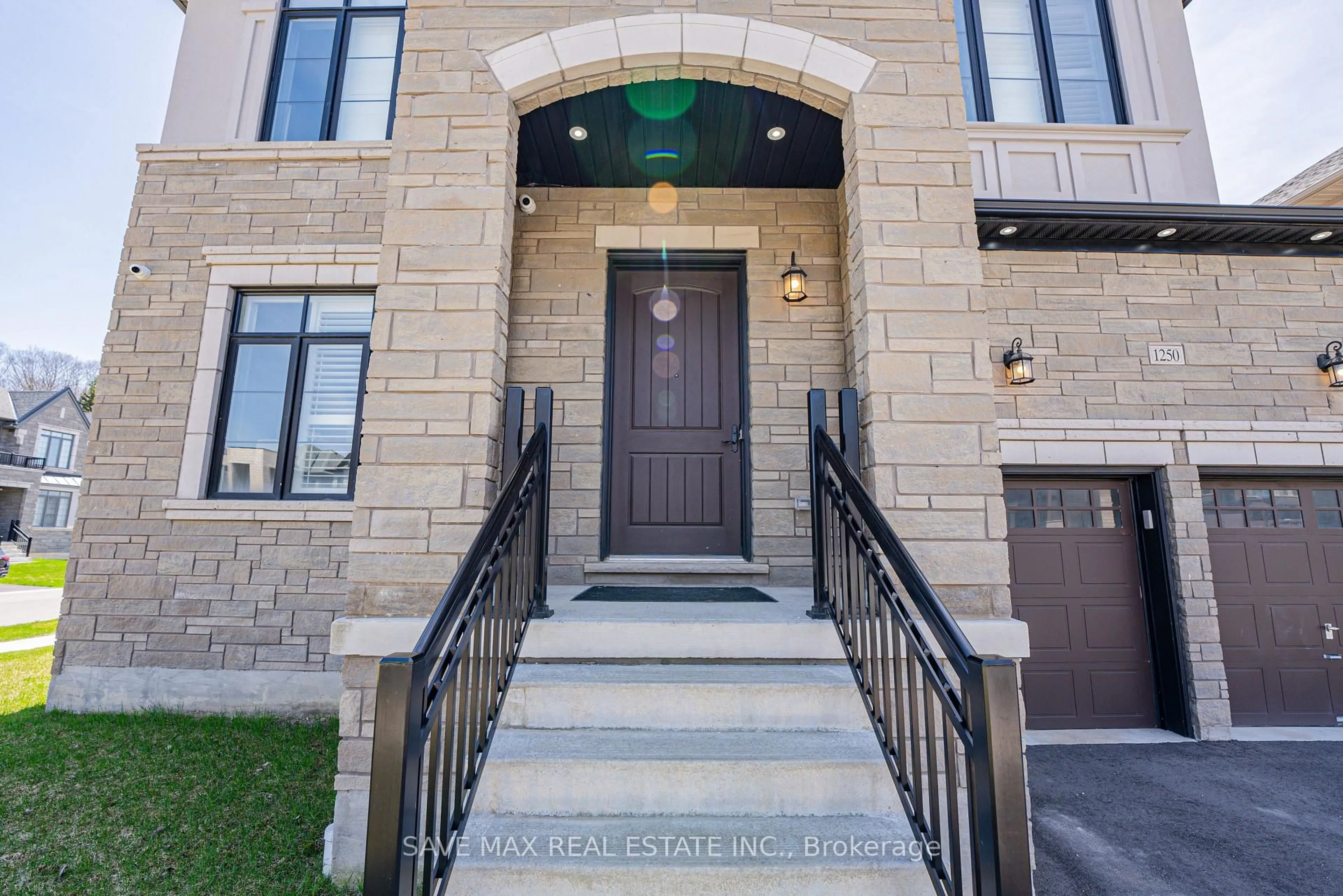 Unknown for 1250 UPPER THAMES Dr, Woodstock Ontario N4T 0M9