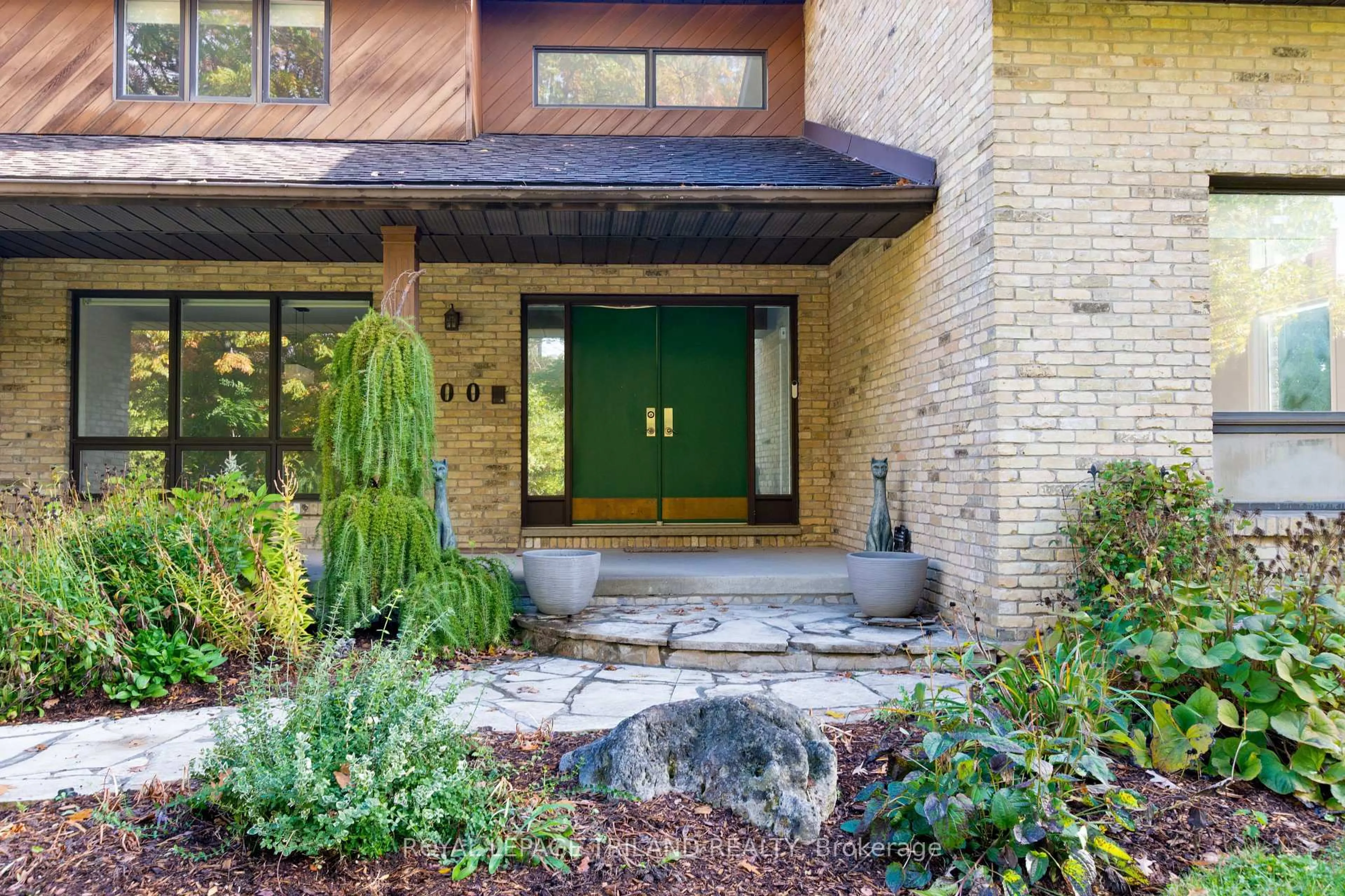 Home with brick exterior material, street for 700 Westmount Hills Dr, London South Ontario N6K 1B2