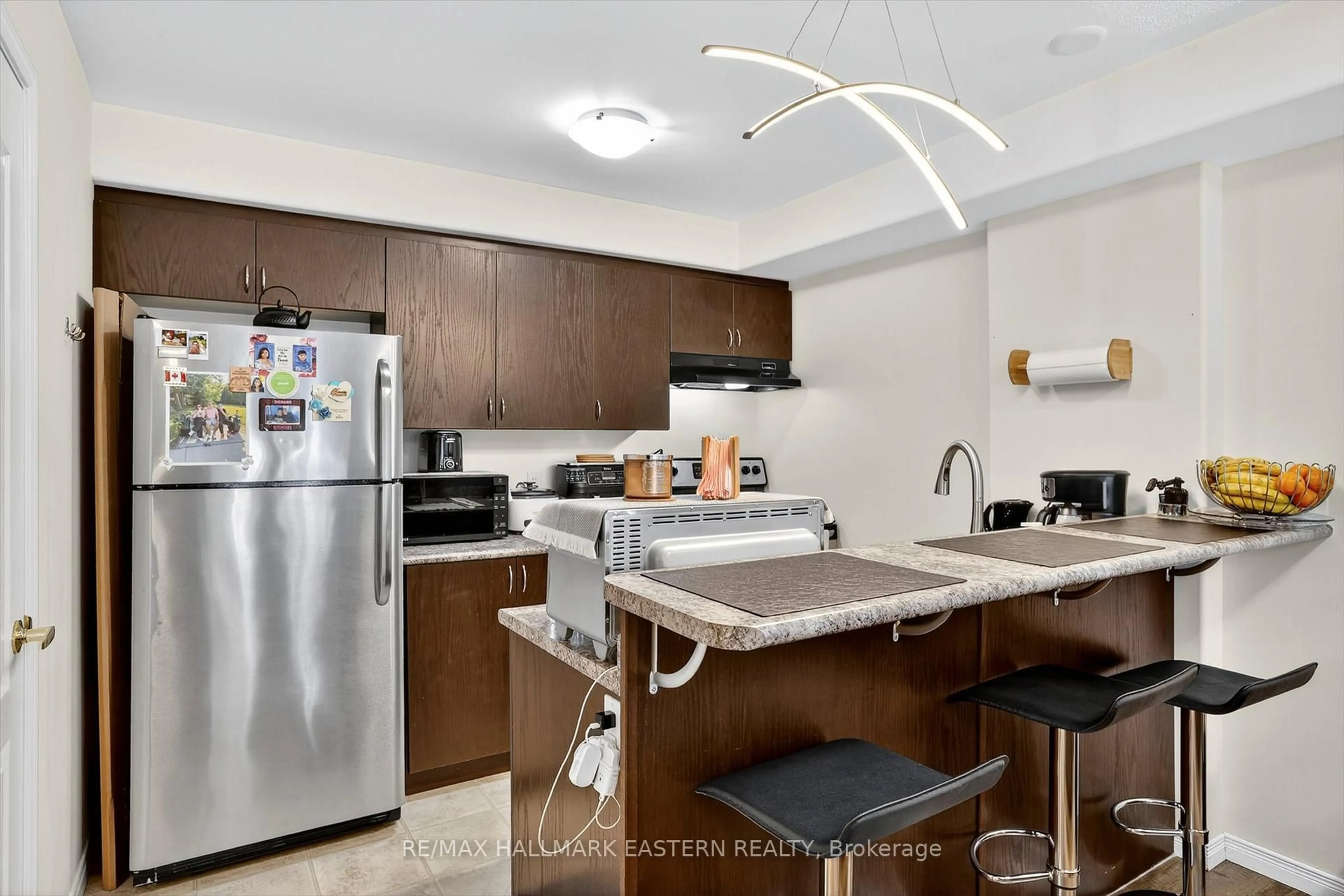 Open concept kitchen, unknown for 306 Spillsbury Dr ##309, Peterborough Ontario K9K 0B5