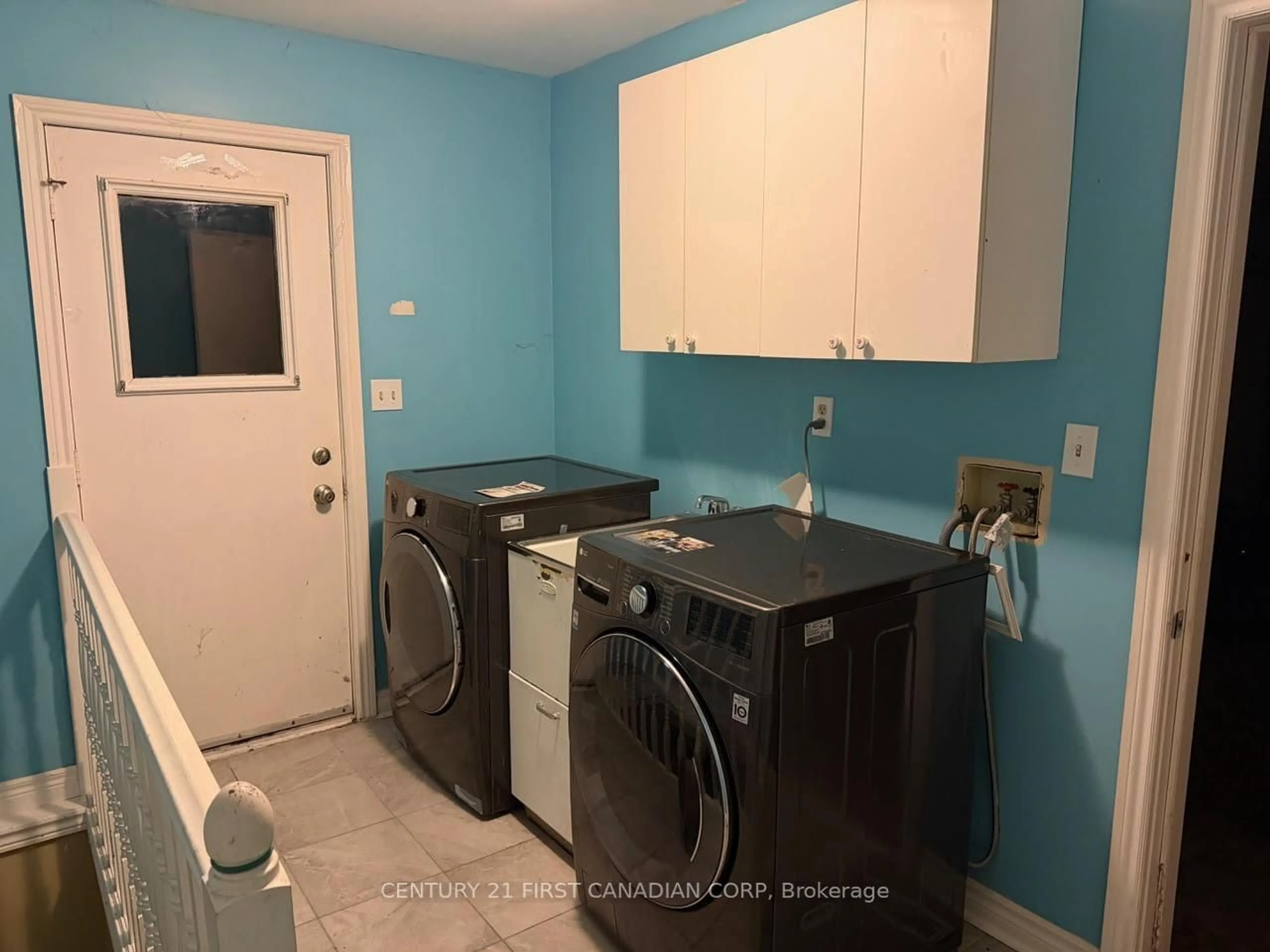Laundry room for 14 Donnybrook Rd, London North Ontario N5X 3C8