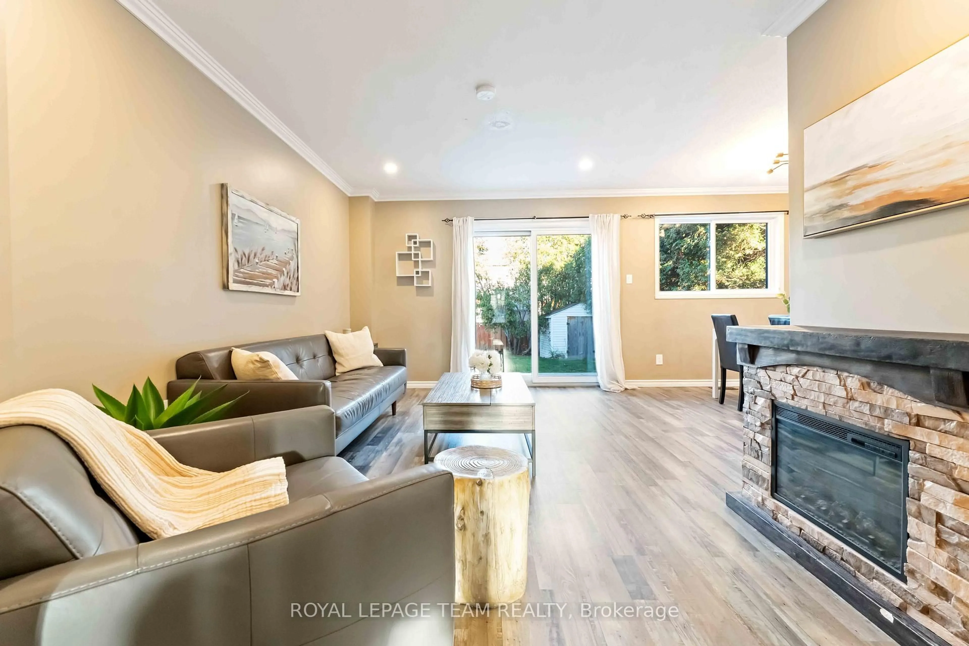 Living room with furniture, unknown for 3 Fulham Crt, Ottawa Ontario K2J 2L6