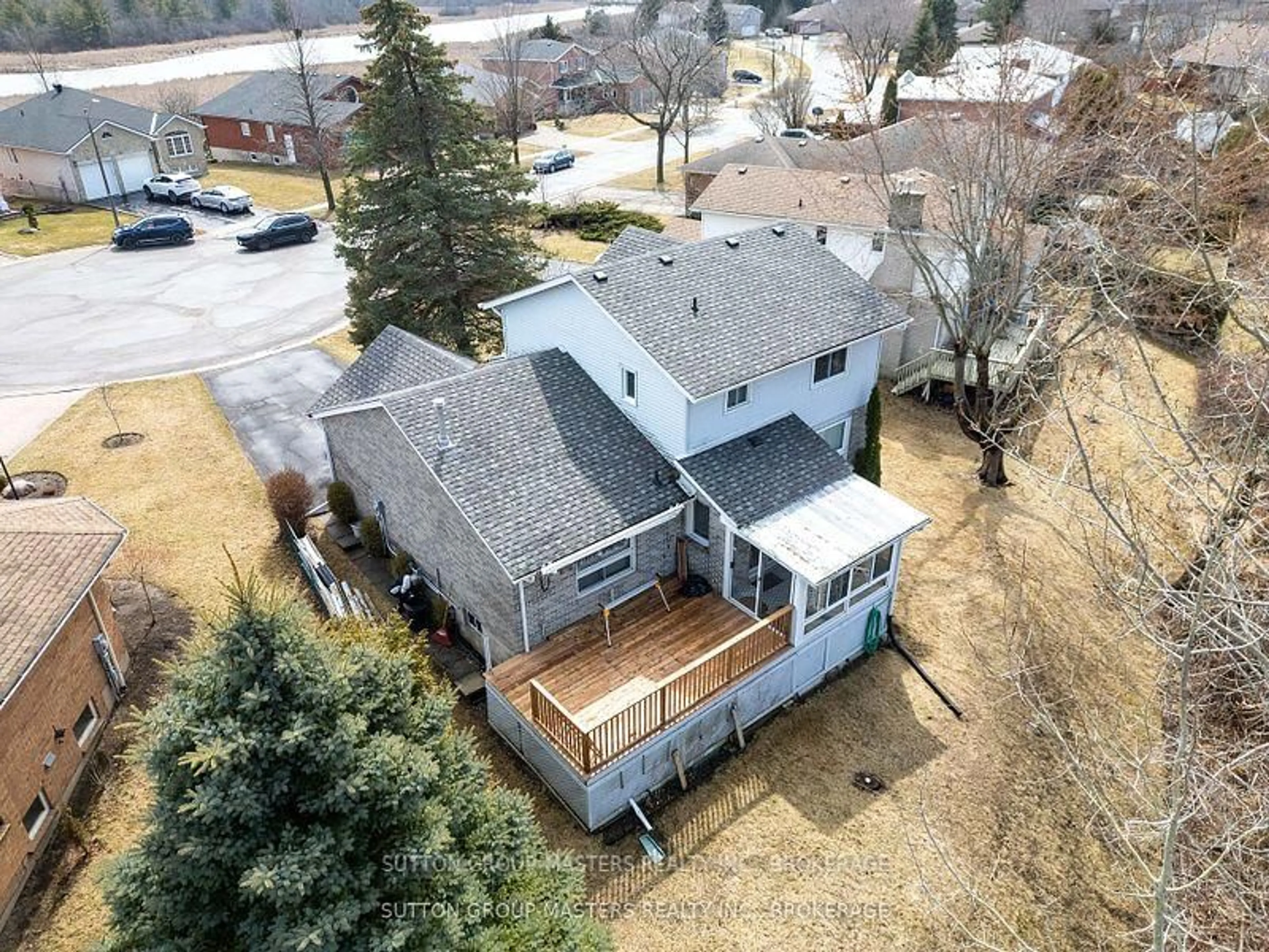 A pic from outside/outdoor area/front of a property/back of a property/a pic from drone, unknown for 681 Rivermeade Ave, Kingston Ontario K7M 7Z7