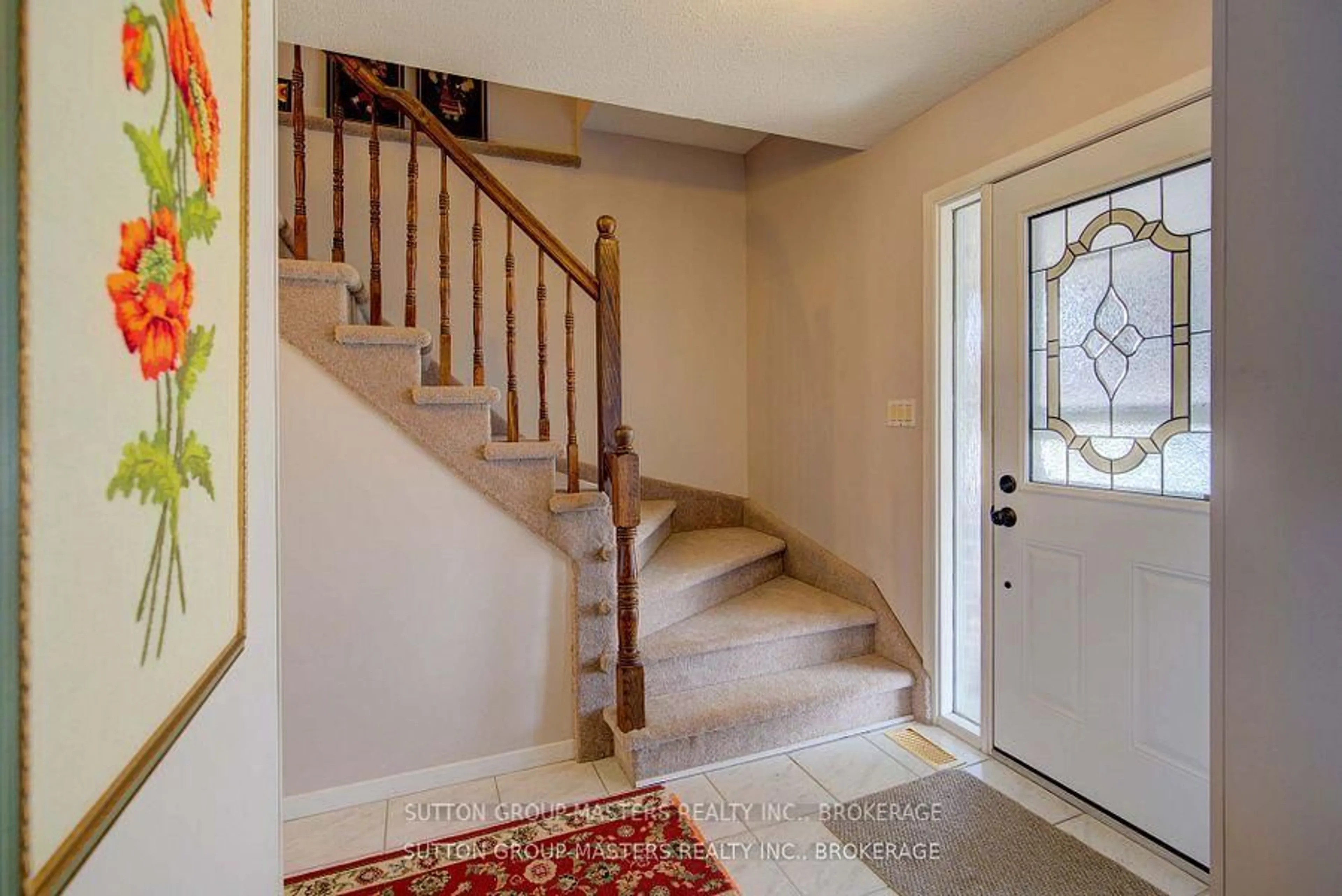 Indoor entryway for 681 Rivermeade Ave, Kingston Ontario K7M 7Z7