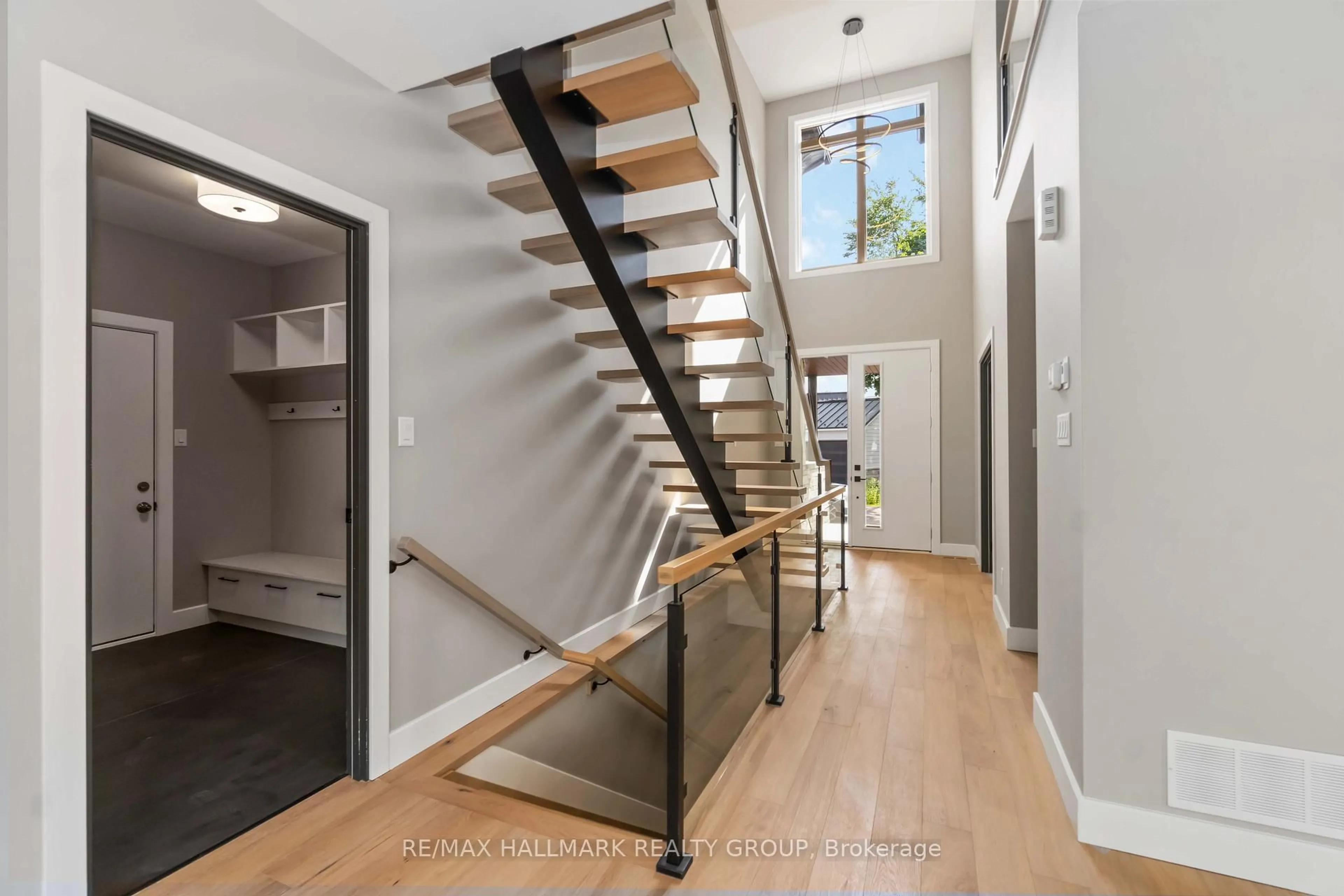 Unknown for 110 Theberge Private, Ottawa Ontario K2G 4T1