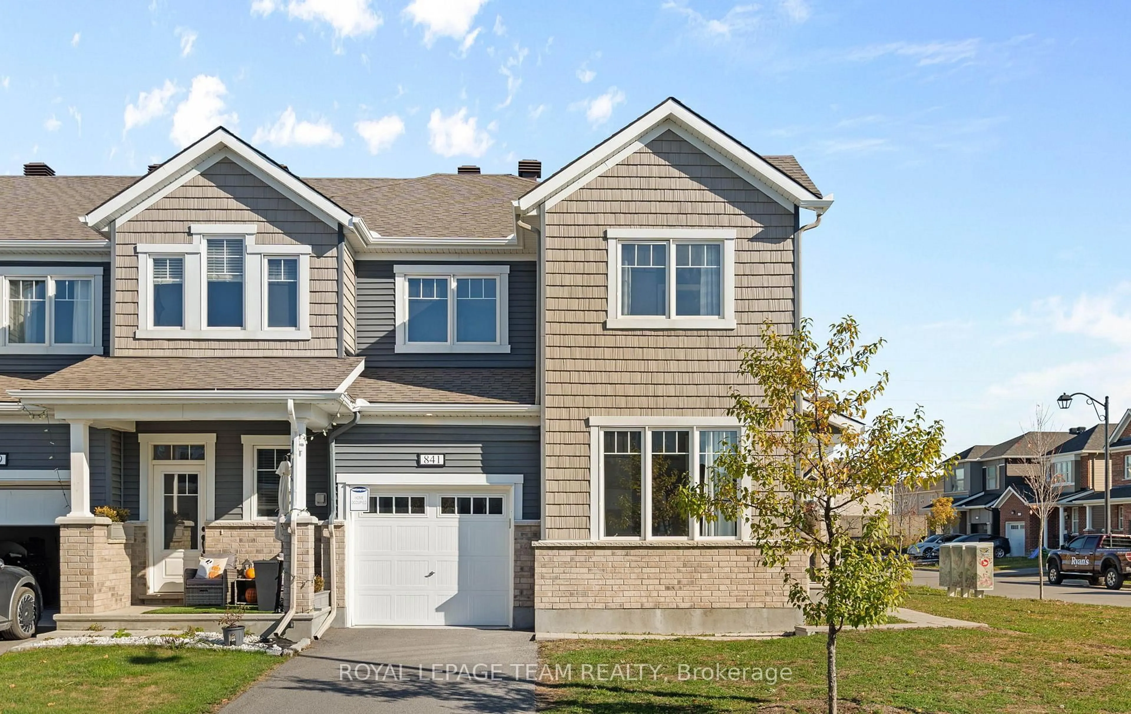 Home with vinyl exterior material, street for 841 REGULUS Rdge, Ottawa Ontario K2J 6S9