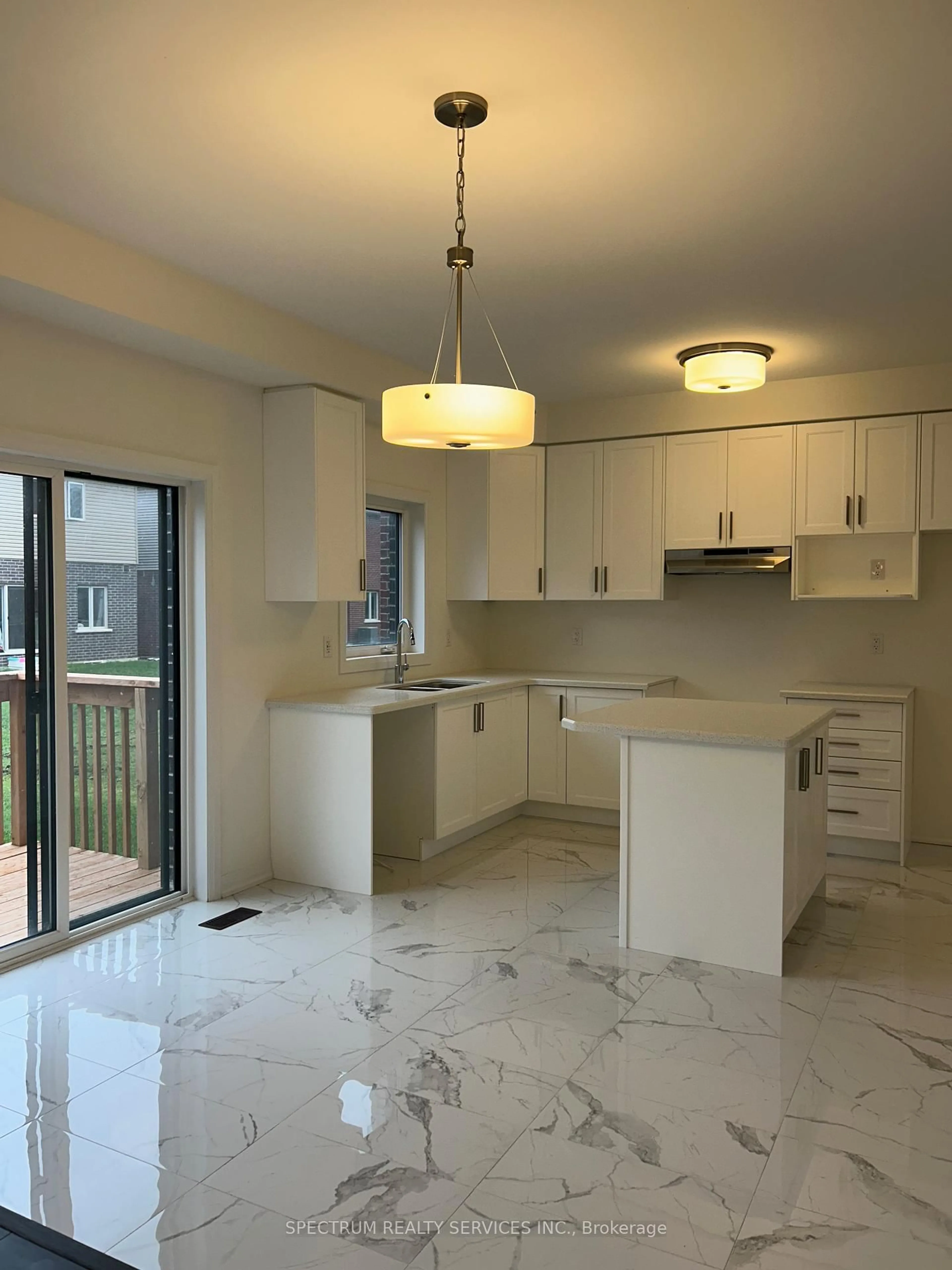 Open concept kitchen, ceramic/tile floor for 6 Ingalls Ave, Brantford Ontario N3V 0B7