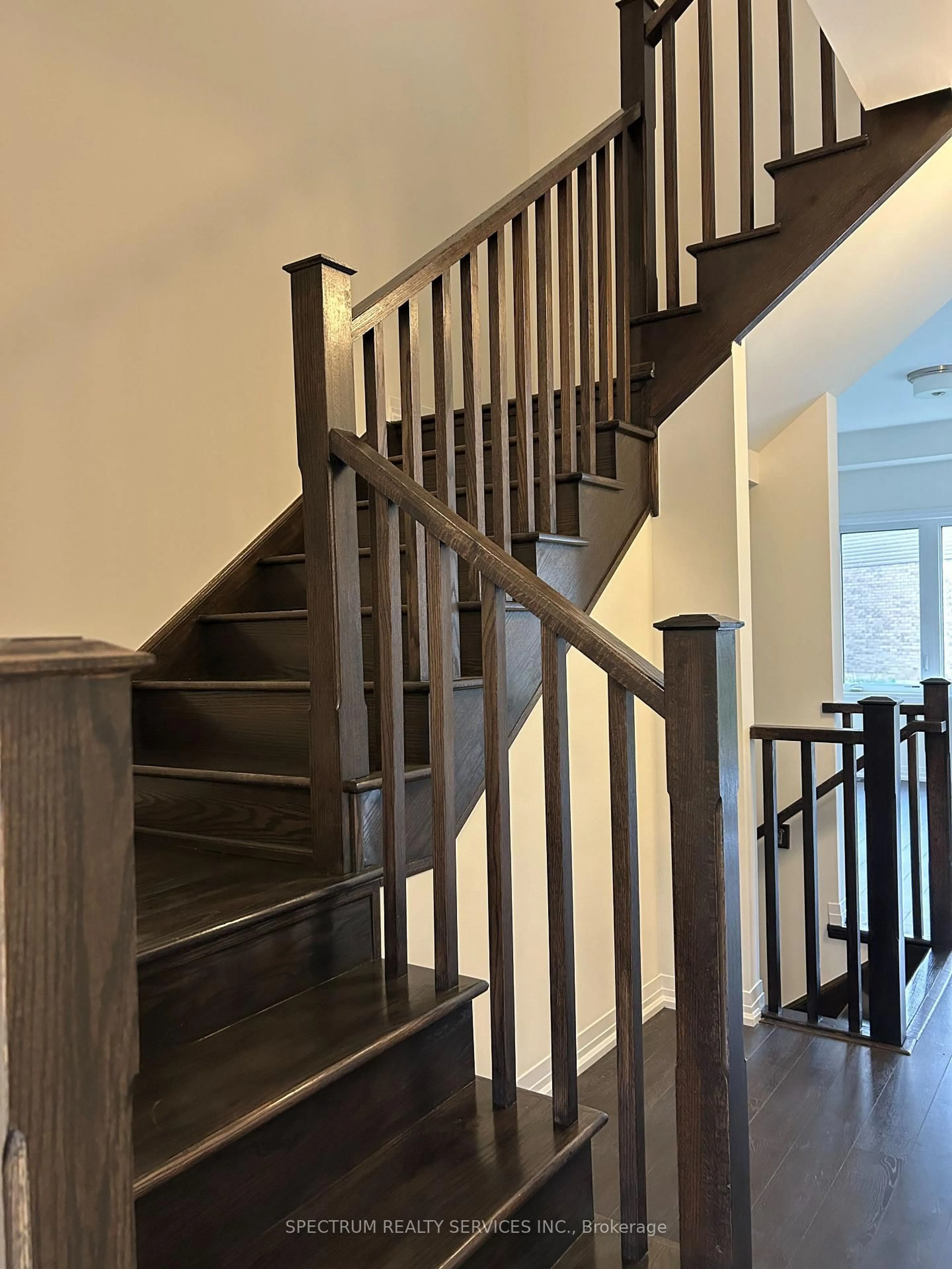 Stairs for 6 Ingalls Ave, Brantford Ontario N3V 0B7