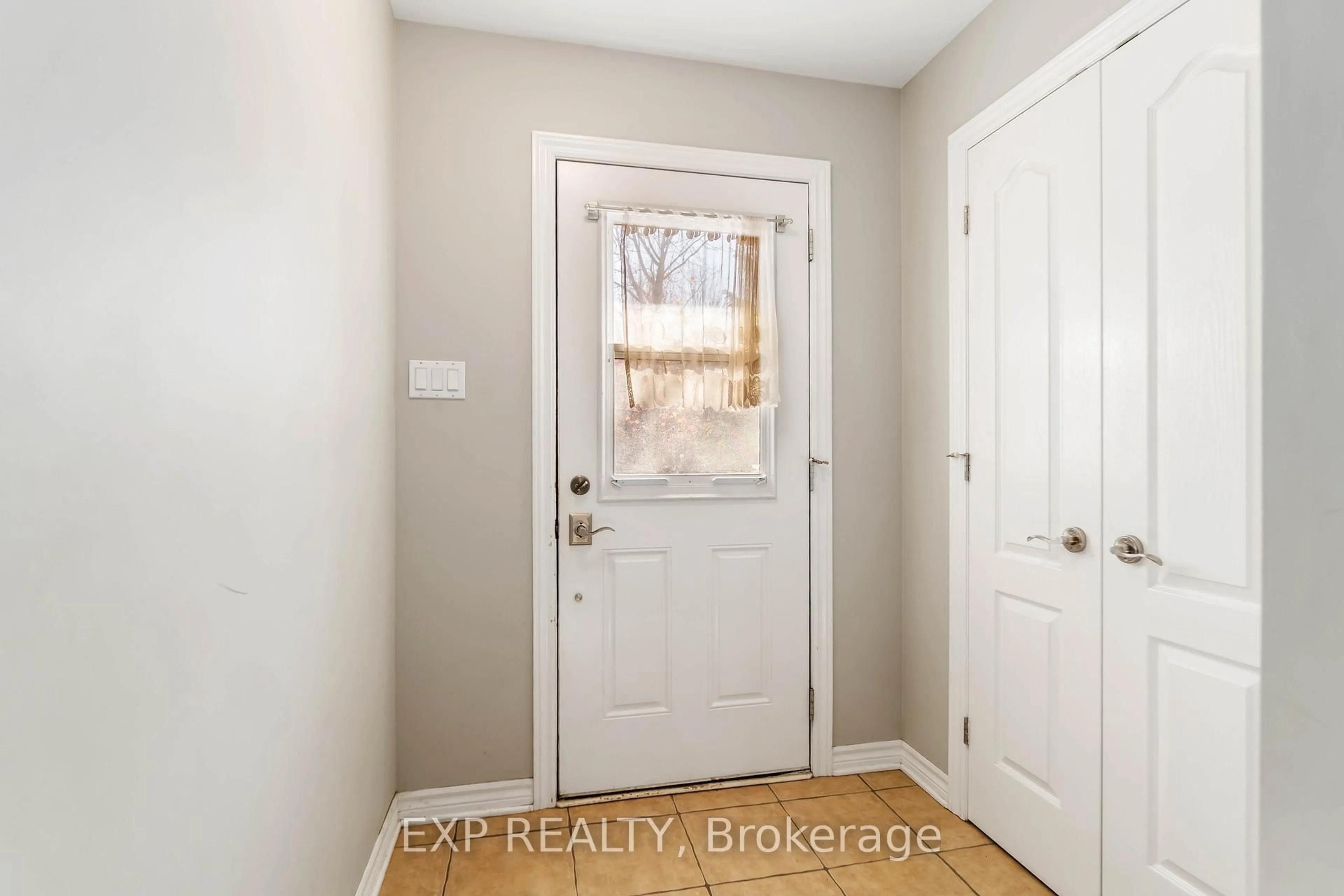 Indoor entryway for 102 Asselin St, The Nation Ontario K0A 2M0