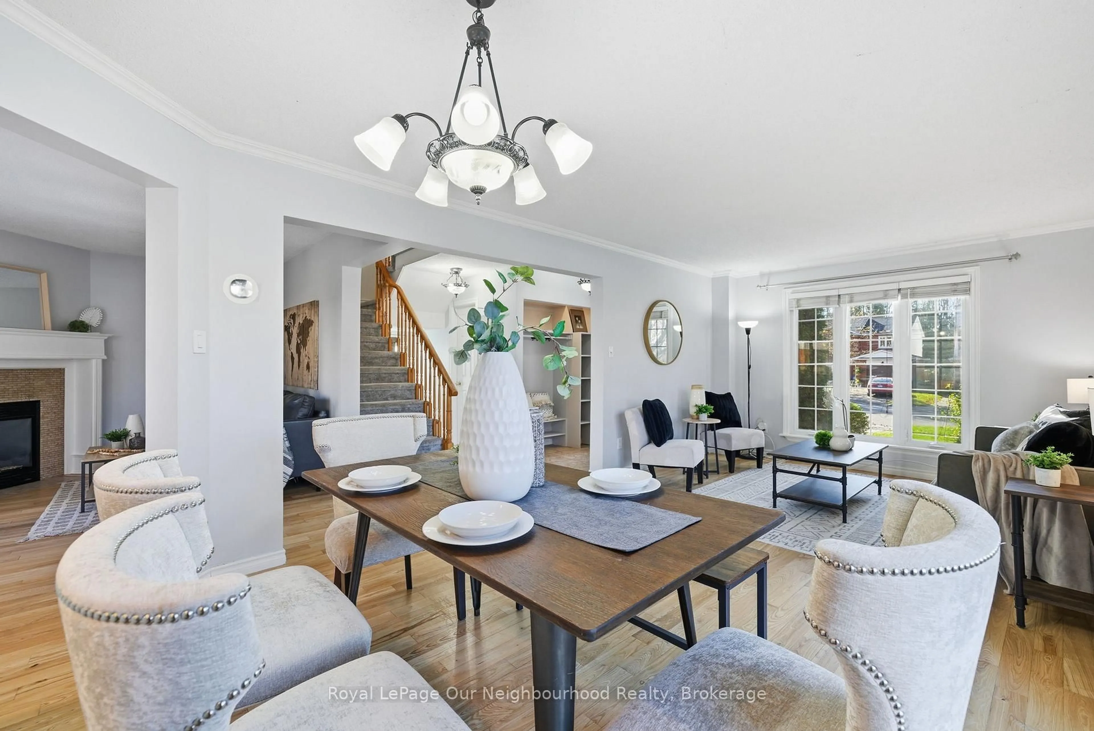 Dining room, ceramic/tile floor for 719 Daintry Cres, Cobourg Ontario K9A 4X9