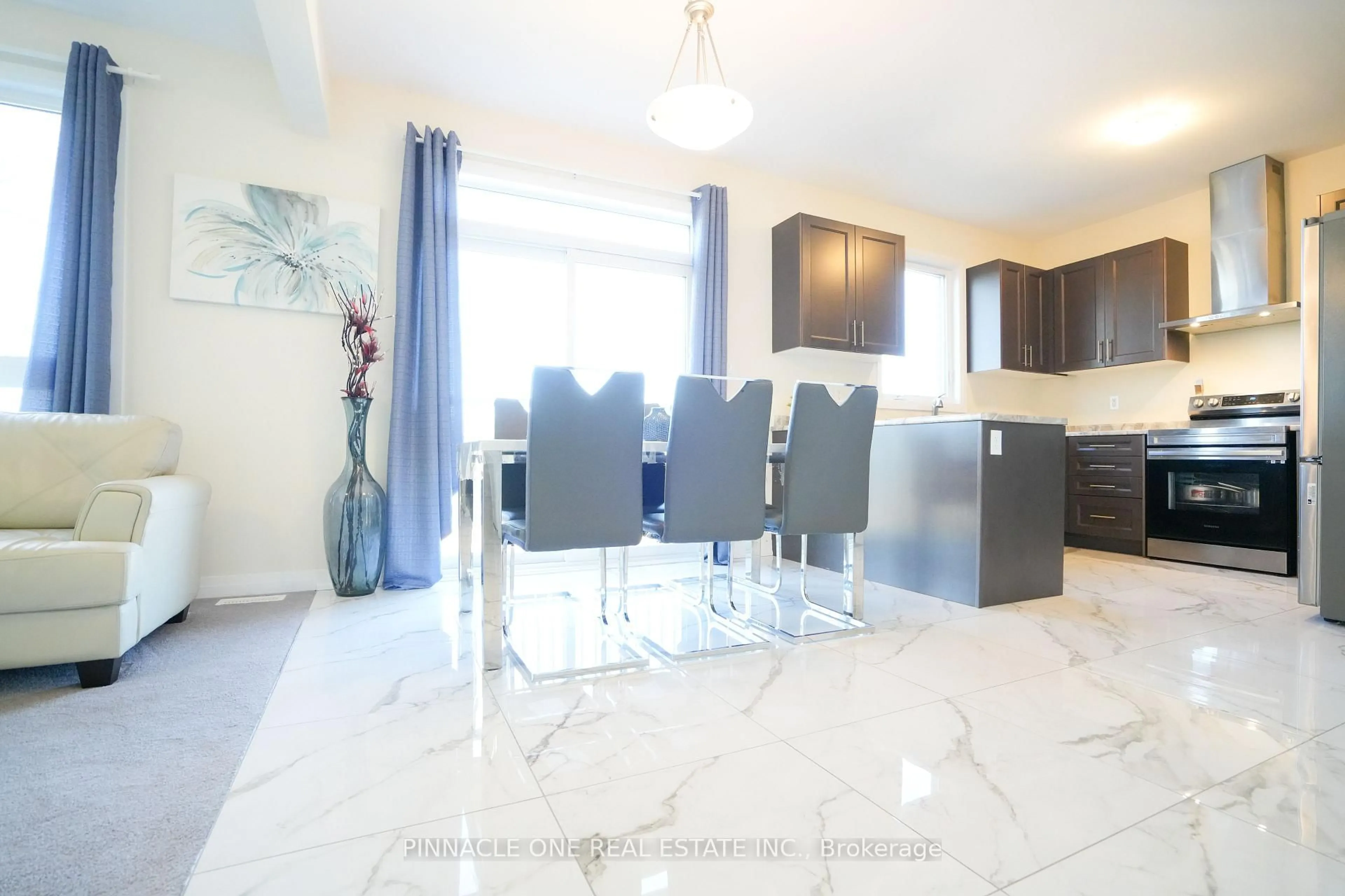 Open concept kitchen, ceramic/tile floor for 21 Carew Blvd, Kawartha Lakes Ontario K9V 0P6