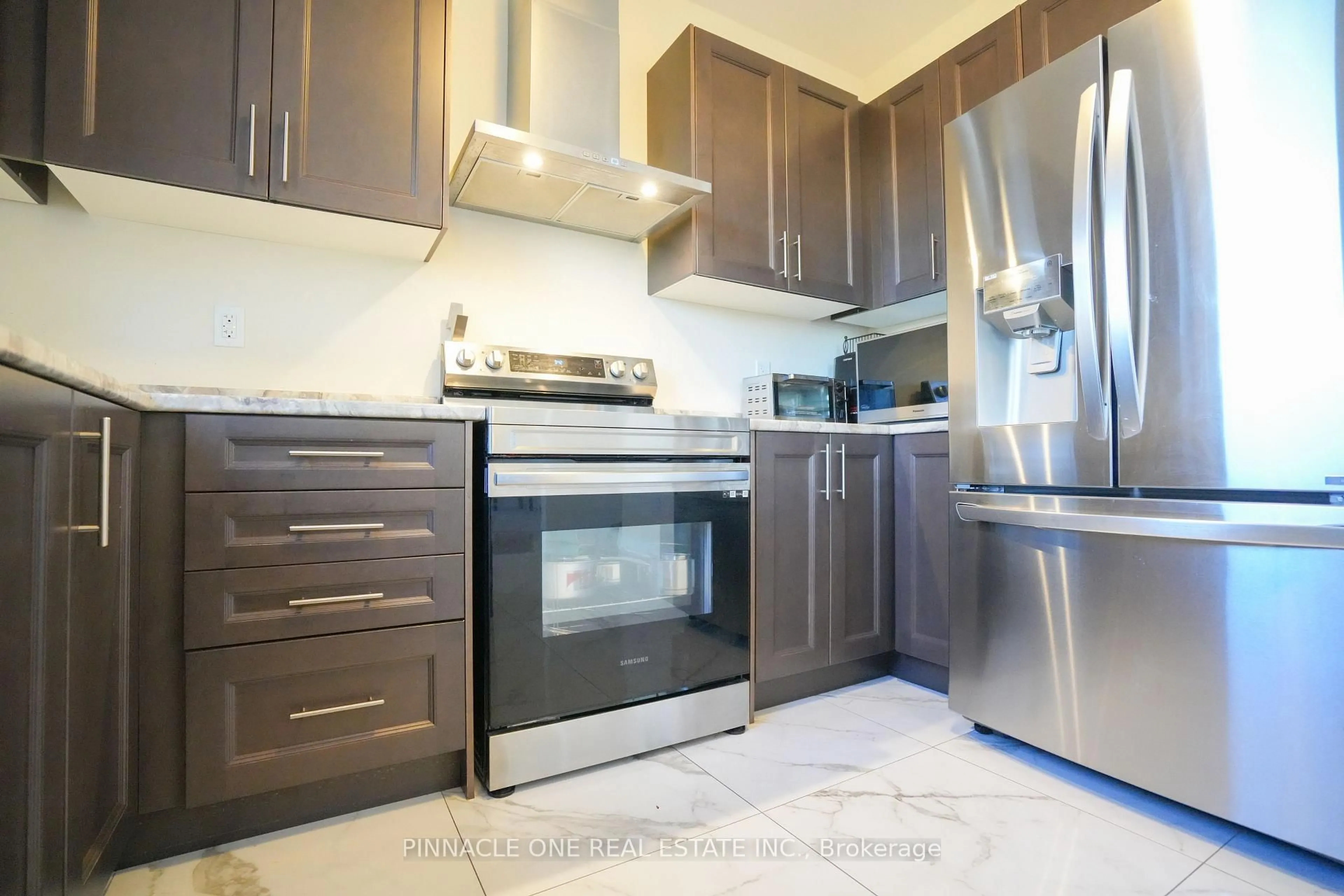 Unknown for 21 Carew Blvd, Kawartha Lakes Ontario K9V 0P6